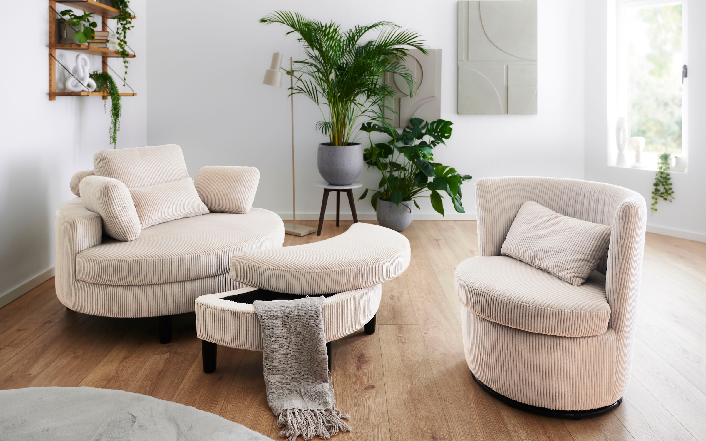 ATLANTIC home collection Loveseat »Ravi«, XXL- Sessel, inklusive Stauraumhocker, Rückenkissen & drei Zierkissen