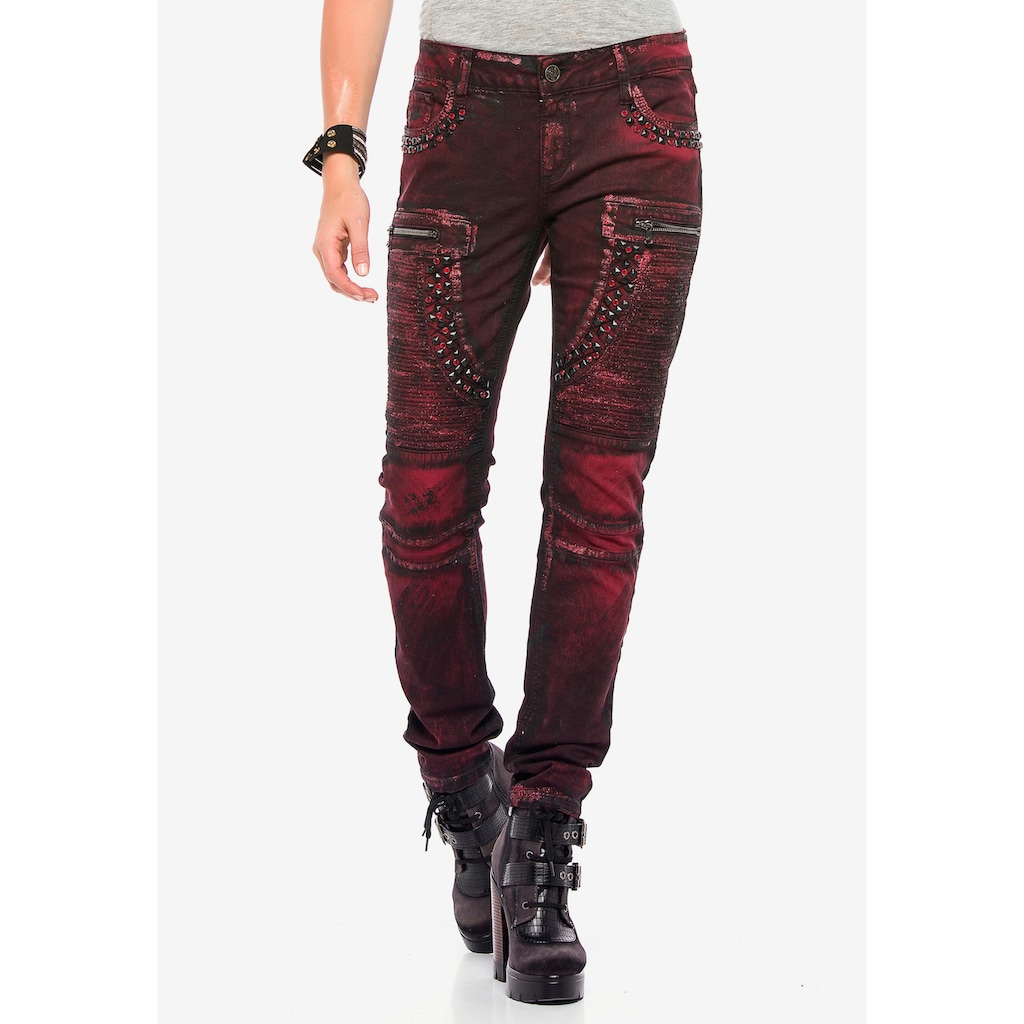 Cipo & Baxx Bequeme Jeans, mit ausgefallenem Nietenbesatz in Slim Fit