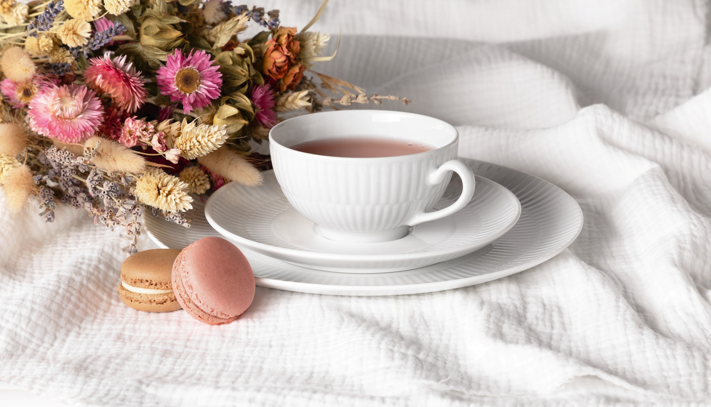 Seltmann Weiden Teeservice »Geschirr-Set, 18 Teile, Amina, groß«, (Set, 18 tlg., 6x Teeobertasse, 6x Teeuntertasse, 6x Früstücksteller), Tassen, Untertassen, Teller, Made in Germany, 18 Teile, für 6 Personen