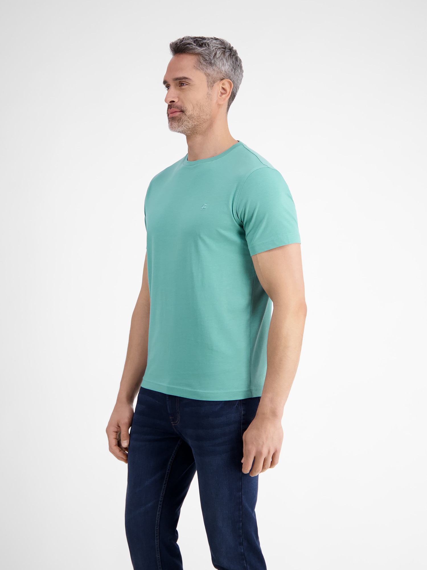 LERROS T-Shirt »LERROS Basic T-Shirt mit Logostitck, unifarben«