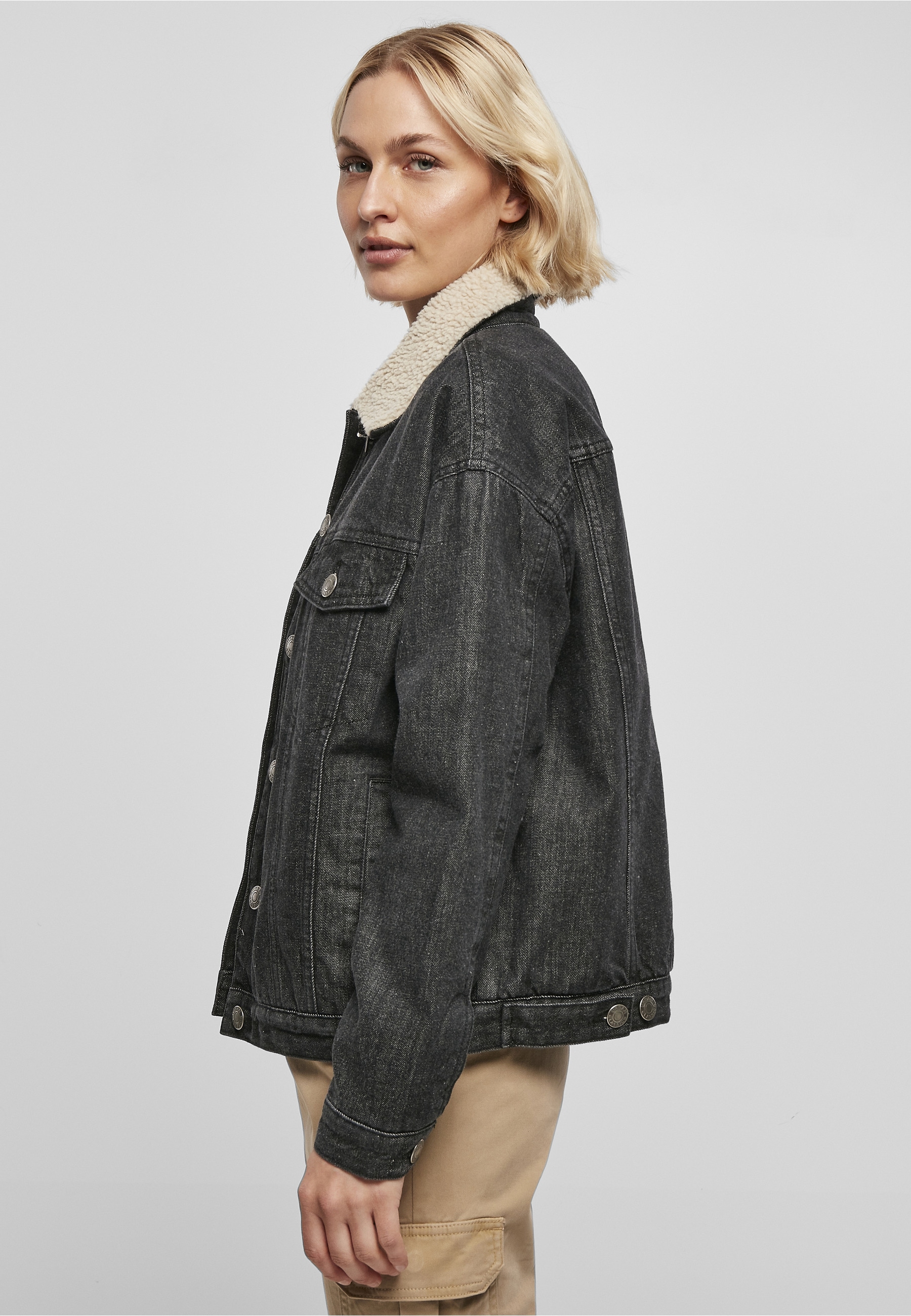 URBAN CLASSICS Jeansjacke »Urban Classics Damen Ladies Oversized Sherpa Denim Jacket« 1 Stk. tlg. ohne Kapuze
