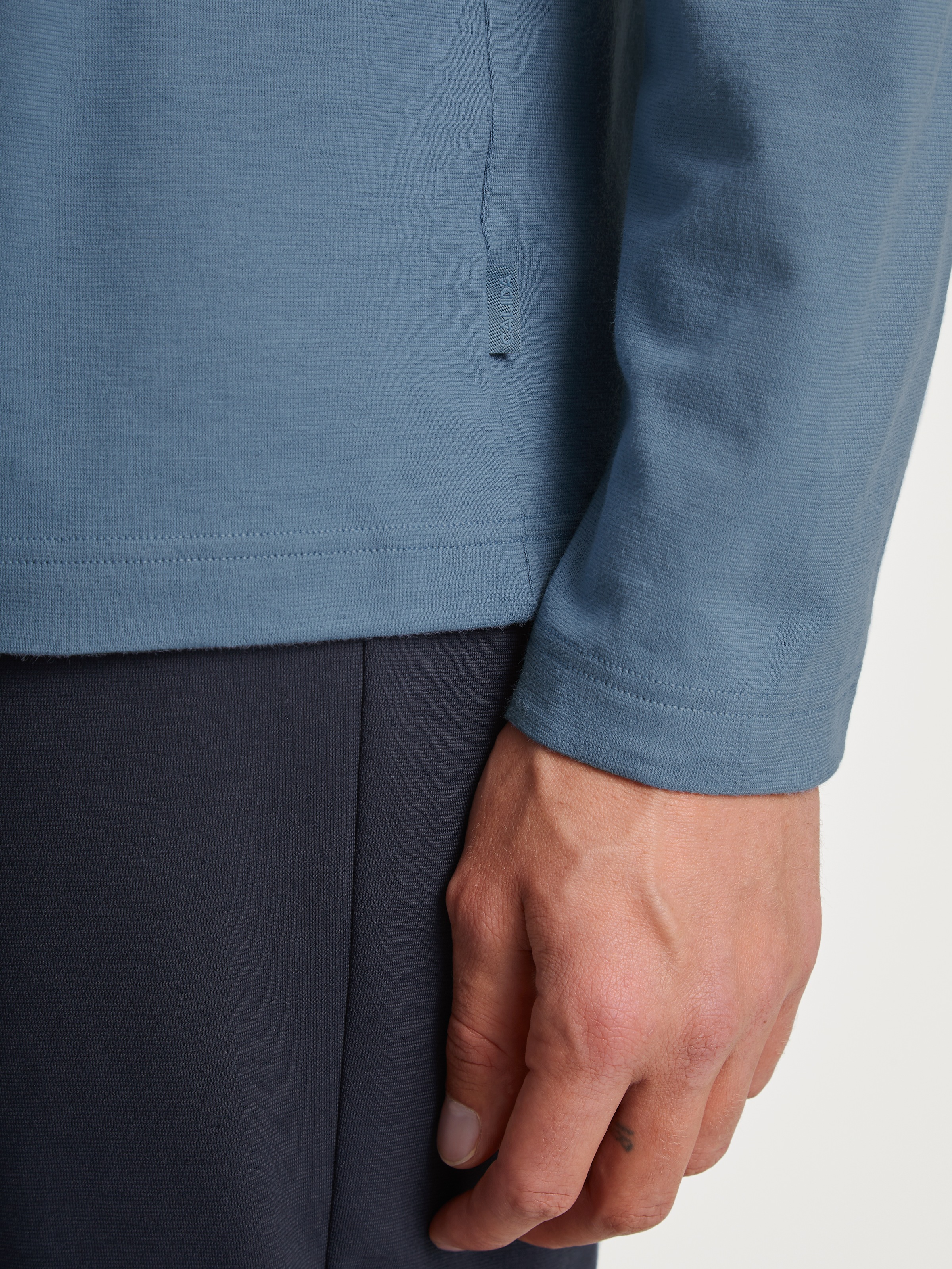 Shorty CALIDA "Relax Streamline 1", Damen, Gr. XXL (58/60), retro blau, Interlock, Obermaterial: 100% Baumwolle, bequem kurz, V-Ausschnitt, Homewear-Sets Shorty, weich, Interlock-Qualität, kurze Ärmel 7