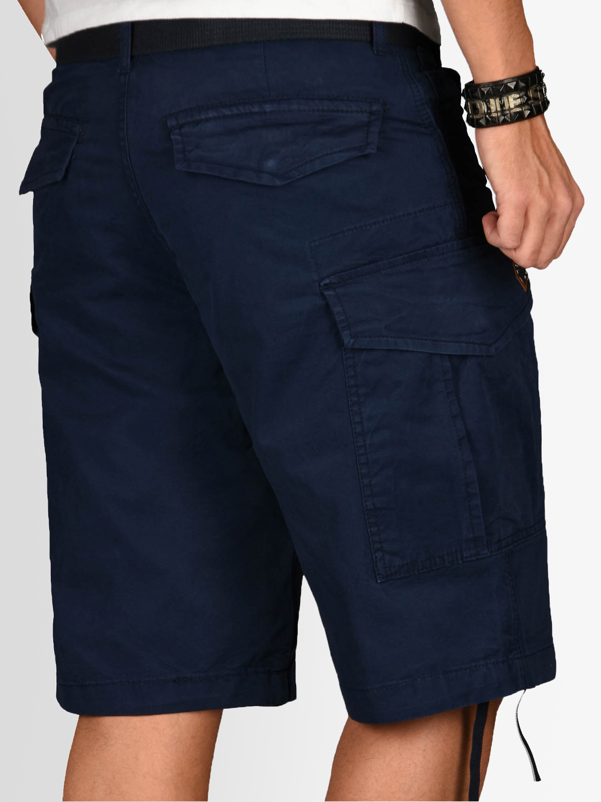 Alessandro Salvarini Cargoshorts »ASLeon«, inklusive passendem Gürtel