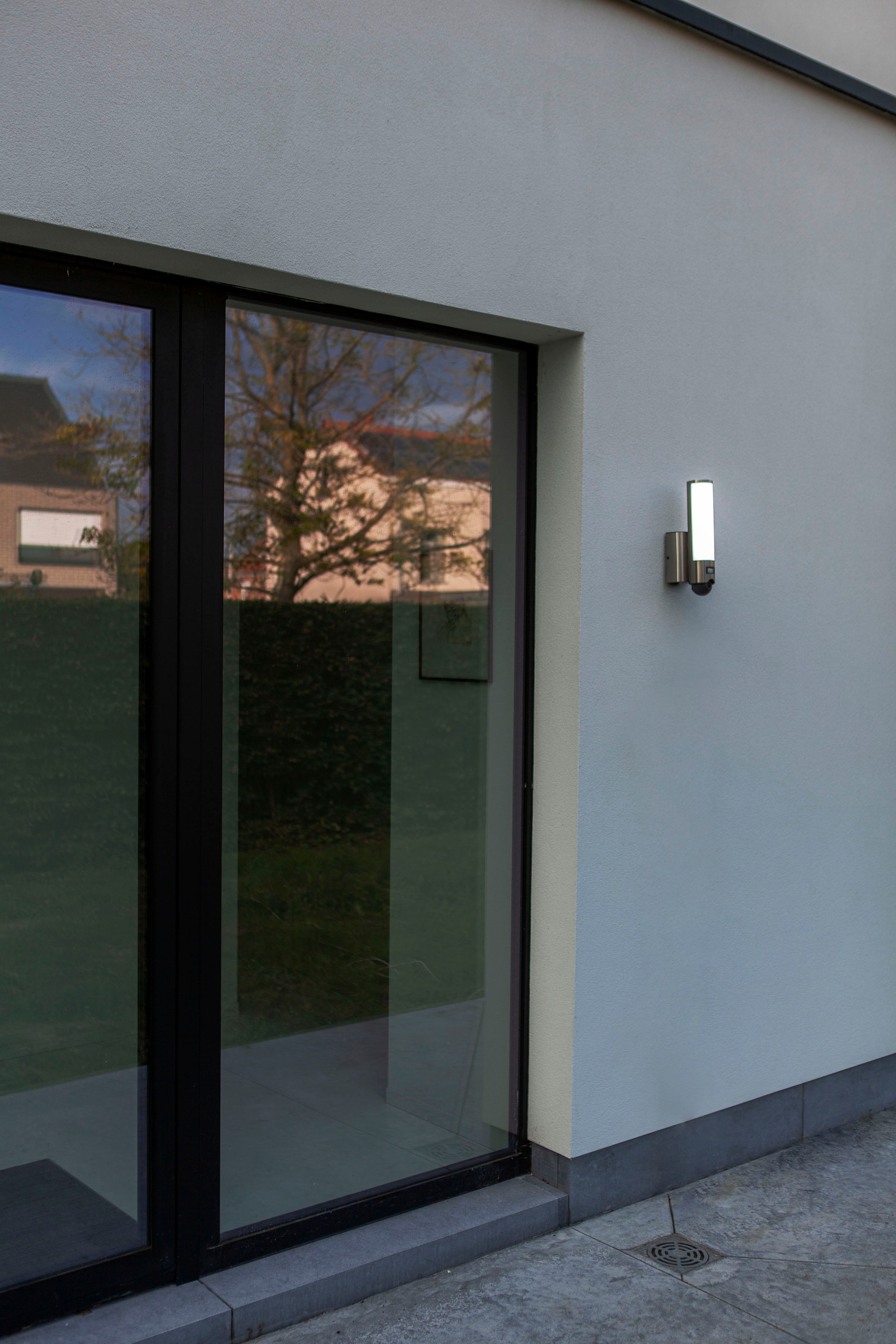 LUTEC Smarte LED-Leuchte »ELARA«, Smart-Home Kameraleuchte