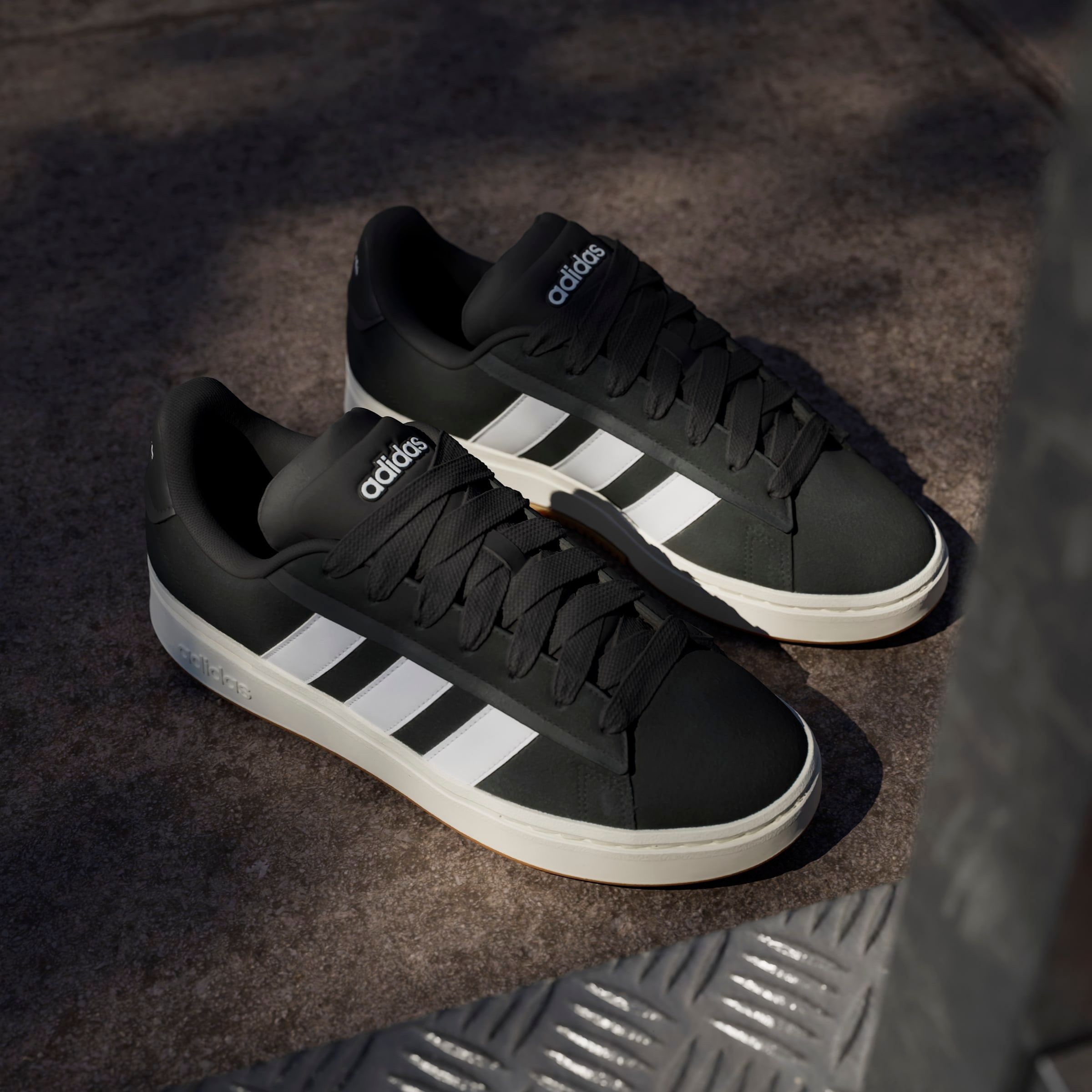 adidas Sportswear Sneaker »GRAND COURT ALPHA«, Design inspiriert vom adidas Campus 00
