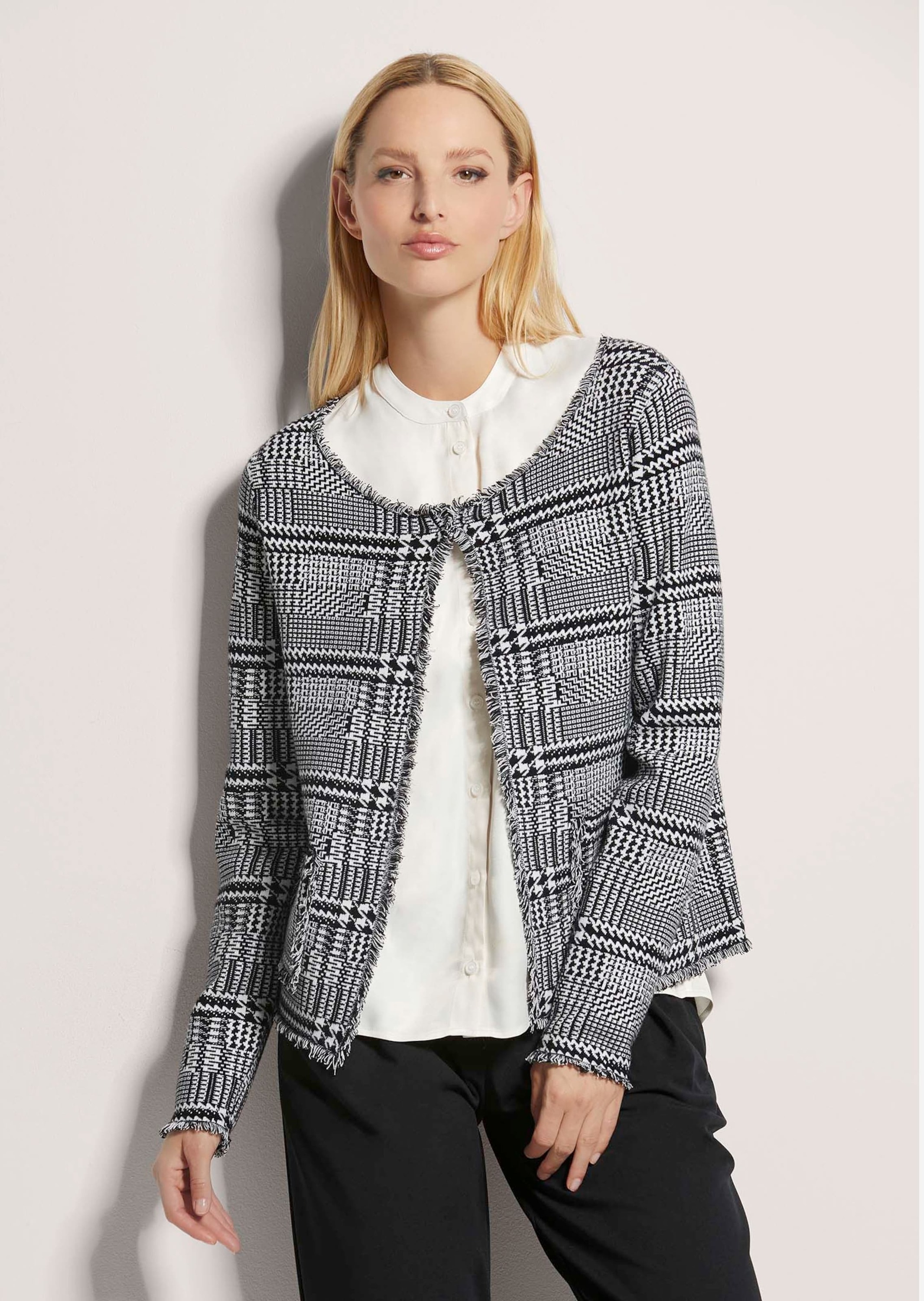 MADELEINE Strickjacke »Strickjacke Kurze Strickjacke in Tweed-Optik«
