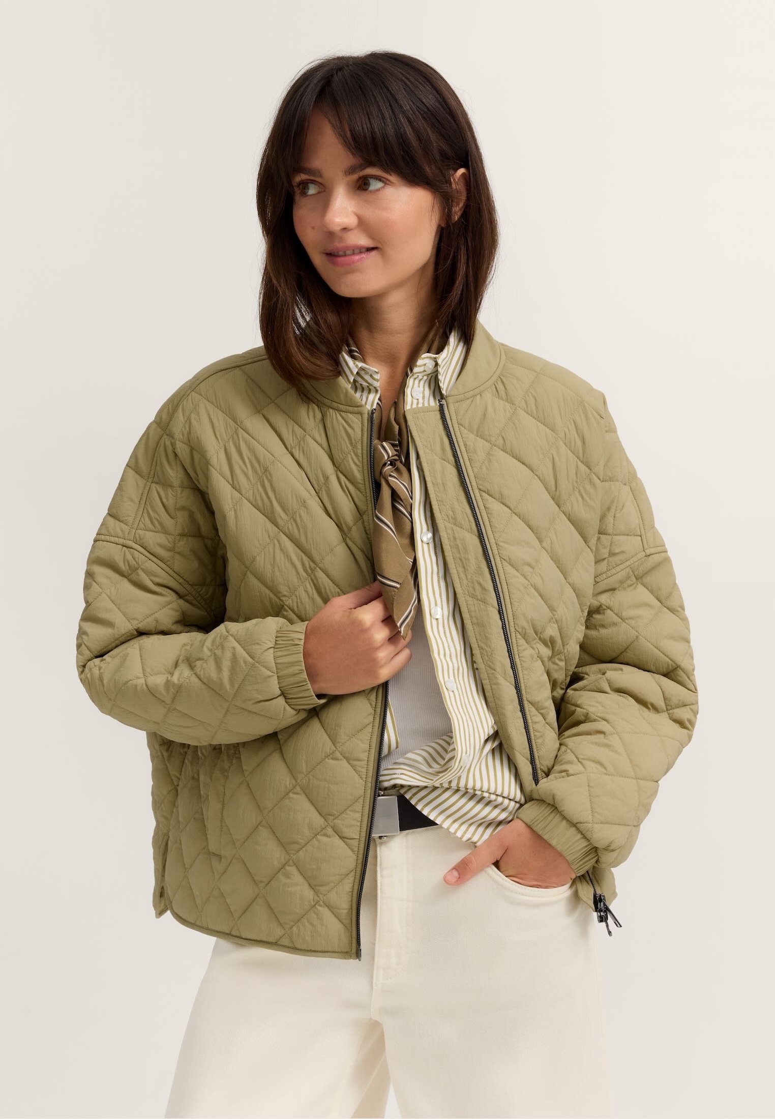 bugatti Bomberjacke "LightSeries" leicht & daunenfrei günstig online kaufen