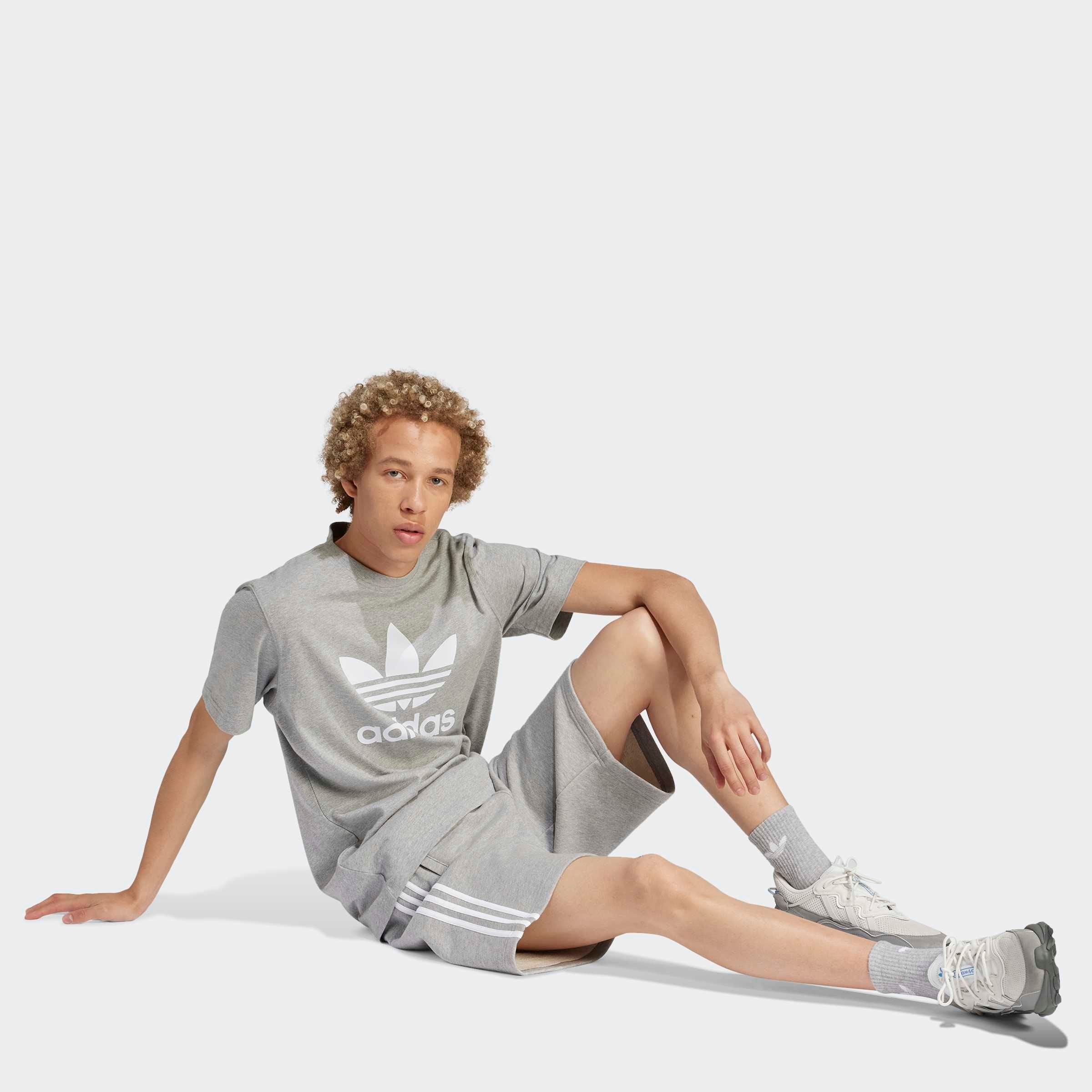adidas Originals Shorts »3-STRIPE SHORT«, (1 tlg.), Drei Streifen Sweat Shorts aus weichem French-Terry Material