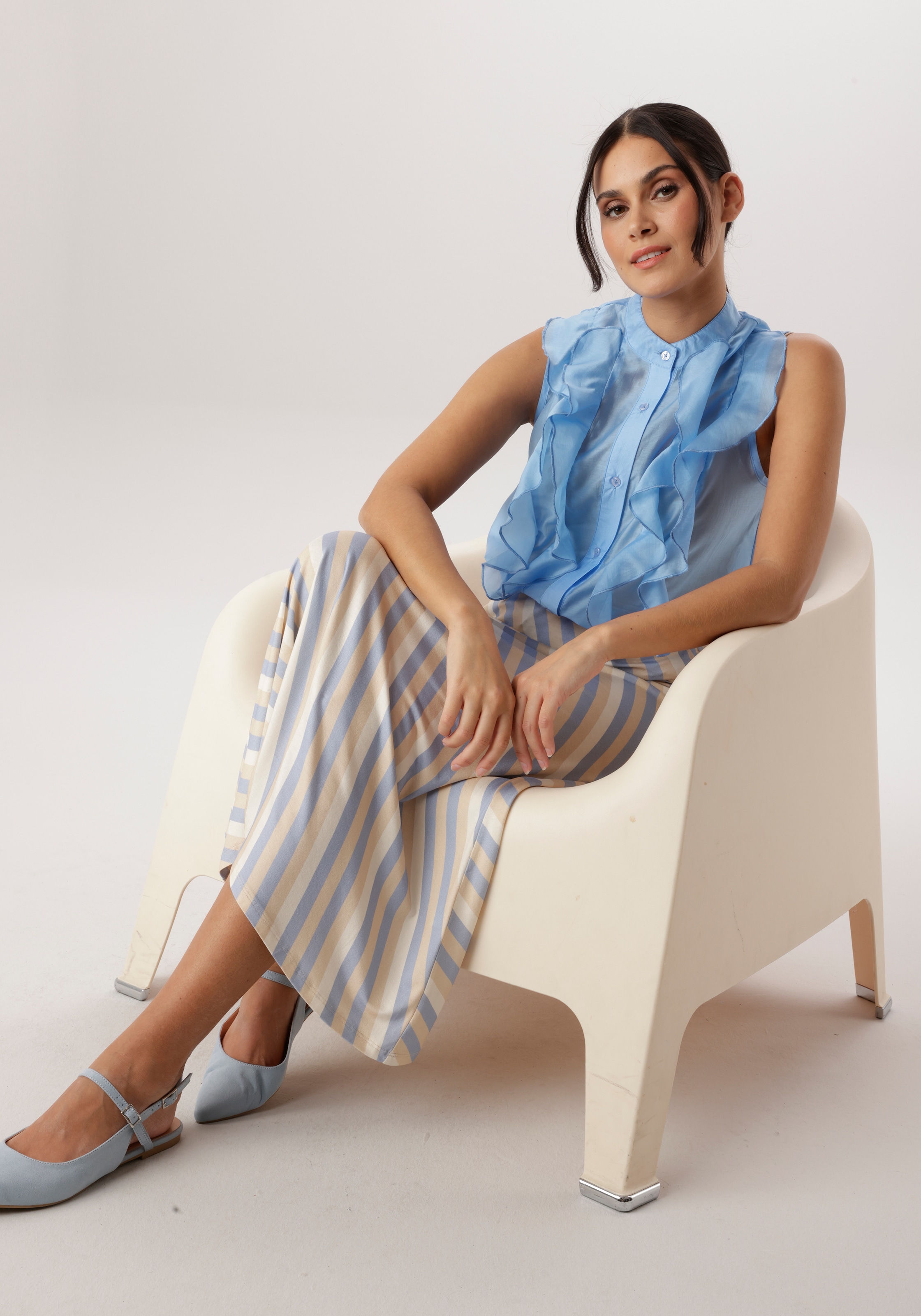 Aniston SELECTED Blusentop kleiner Stehkragen und längs verlaufende Volants - NEUE KOLLEKTION