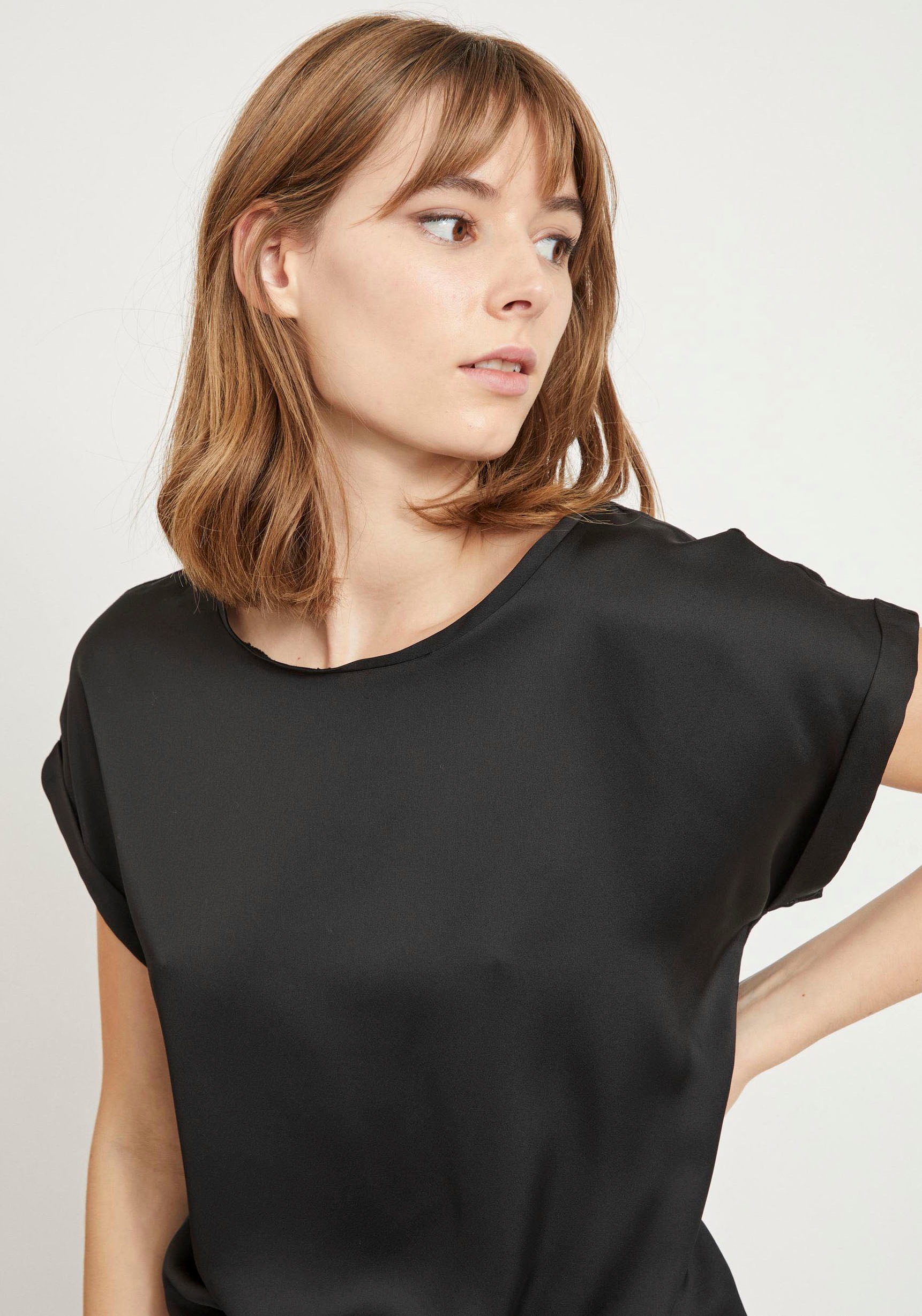 Shirtbluse VILA "VIELETTE", Damen, Gr. 38, schwarz, Jersey, Obermaterial: 100% Polyester. Rücken: 97% Viskose, 3% Elasthan, gepflegt, bequem hüftlang, Rundhals, mit Umschlag, Blusen, Vorderteil aus glänzendem Satin 3