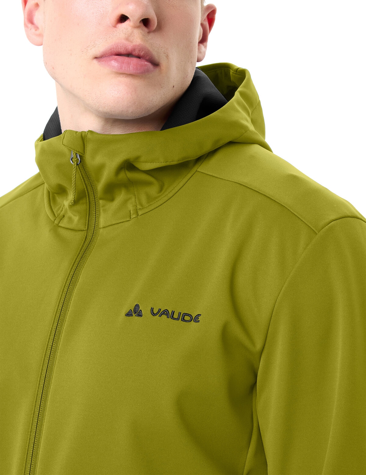 VAUDE Softshelljacke »MEN'S EVERHIKE SOFTSHELL HOODY« mit Kapuze sportlicher Stil, winddicht, wasserabweisend, atmungsaktiv