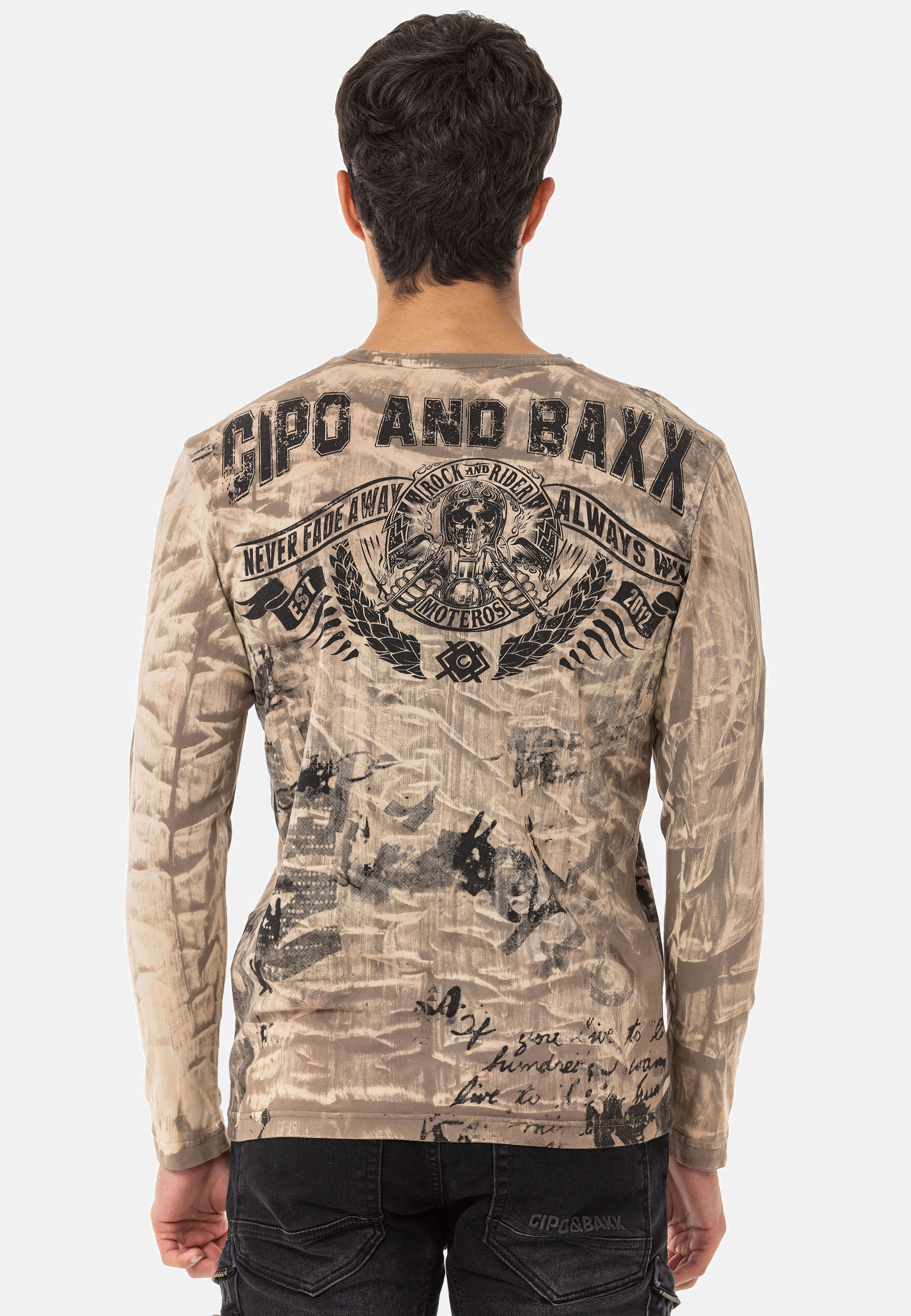 Cipo & Baxx Langarmshirt, im angesagten Vintage-Look