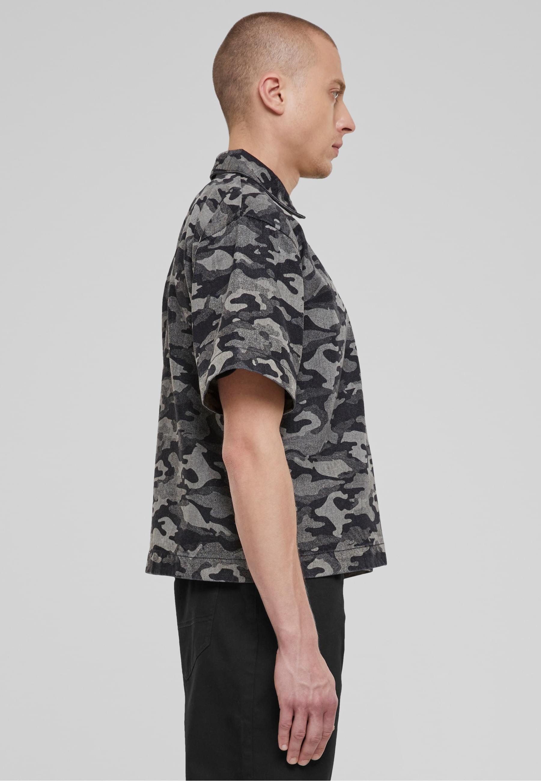 URBAN CLASSICS T-Shirt »Urban Classics Laser Camo Printed Boxy Shirt«, (1 tlg.)