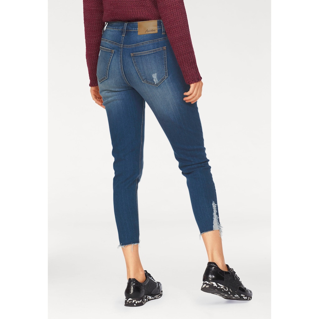 Aniston CASUAL Skinny-fit-Jeans, mit Destroyed-Effekt