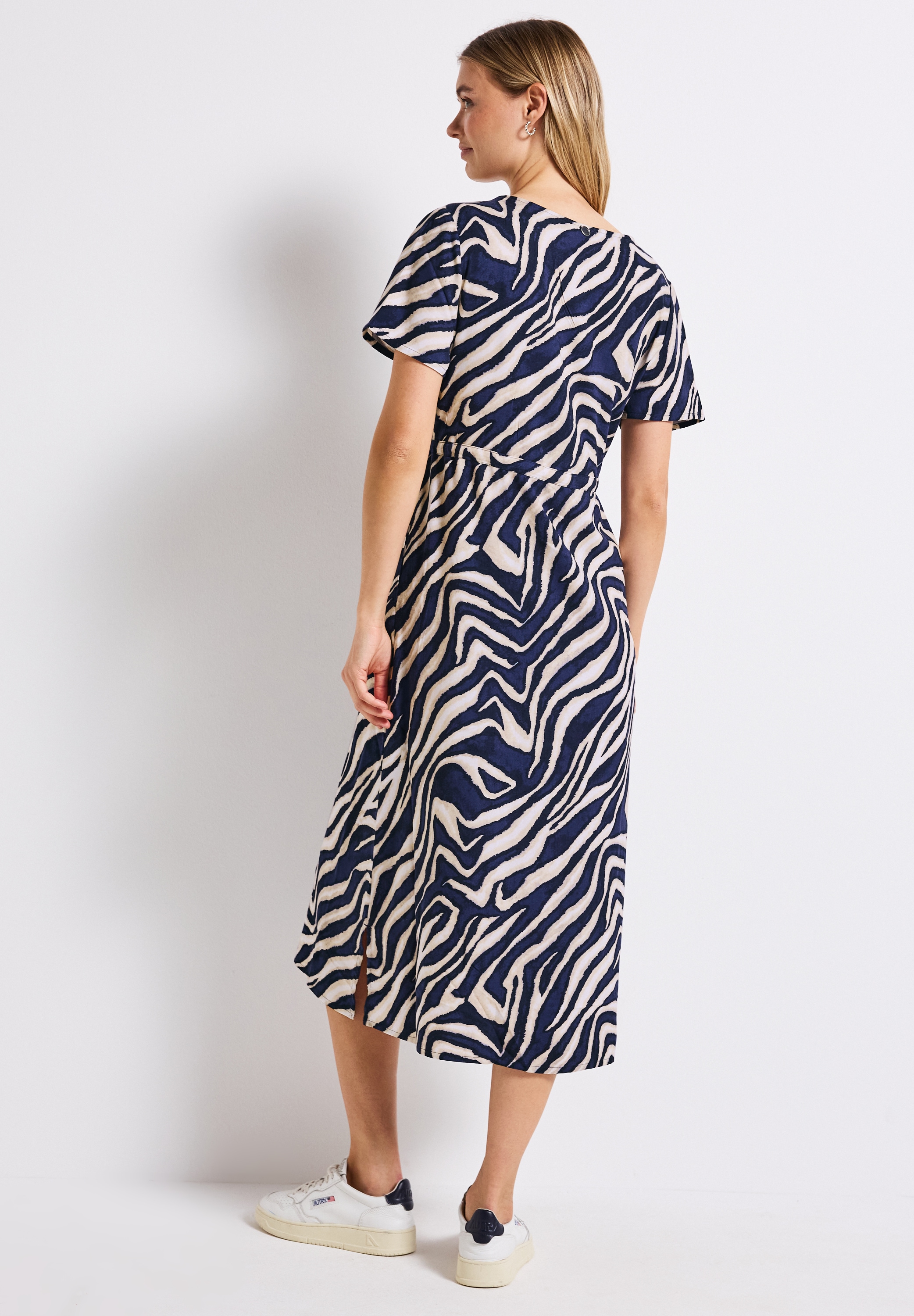 STREET ONE Midikleid, mit seitlichen Einschubtaschen