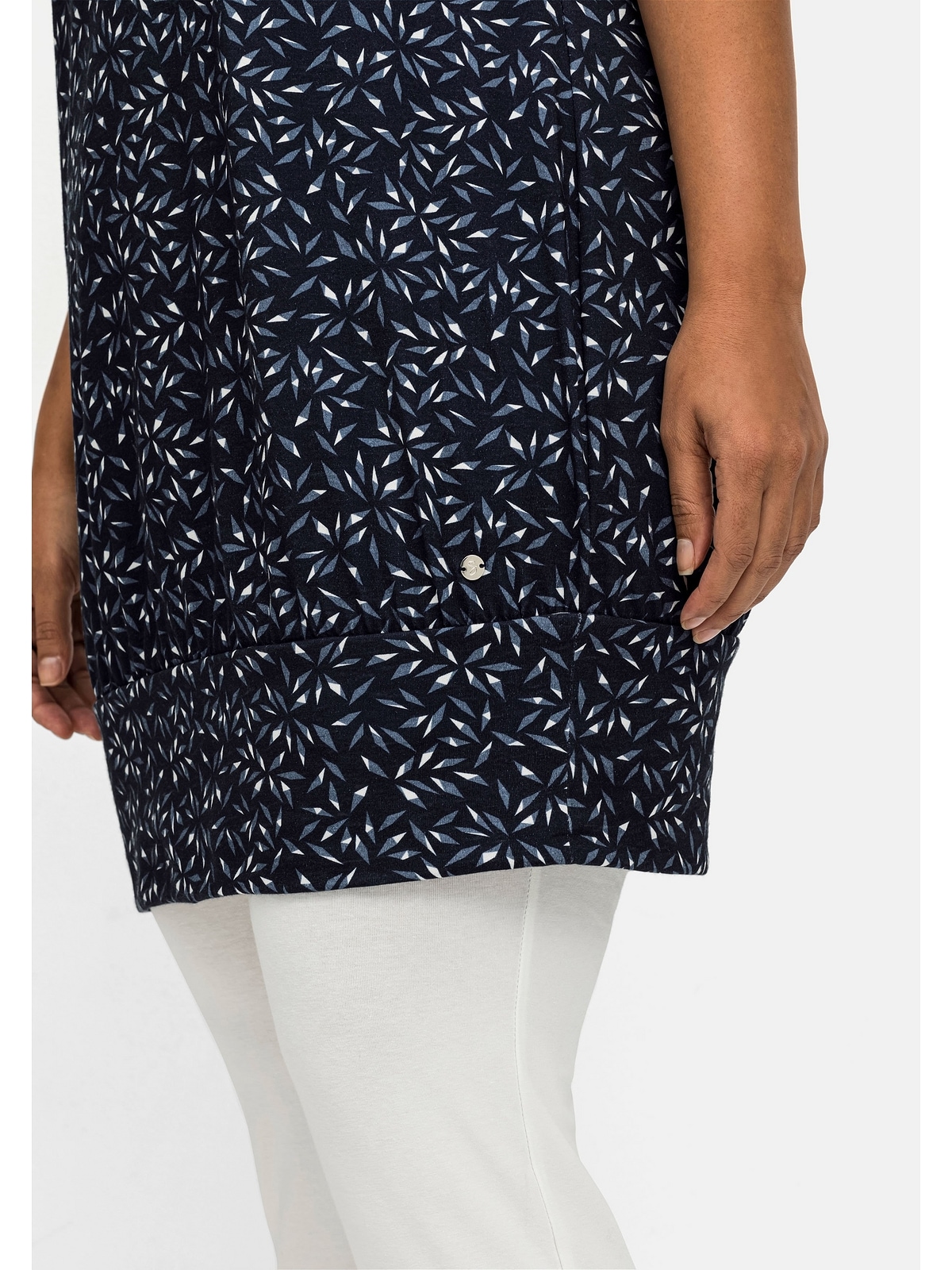 Sheego Shirtkleid »Große Größen«, mit Alloverdruck und breitem Saum