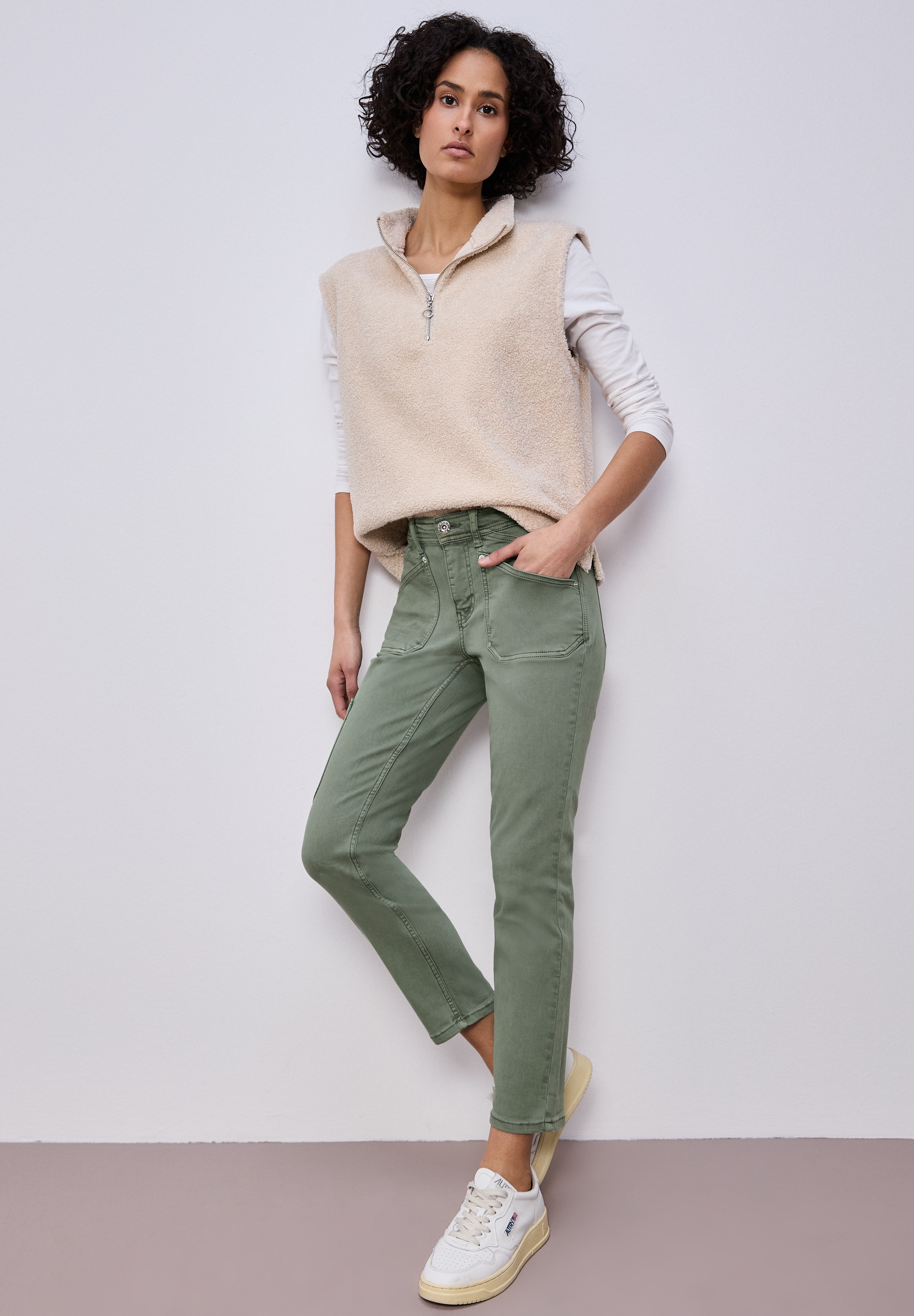Cargojeans STREET ONE "Style Charlie Boyfriend", Damen, Gr. 34, Länge 28, sage grün washed, Denim/Jeans, Obermaterial: 81% Baumwolle, 17% Polyester, 2% Elasthan, unifarben, loose fit lang, Jeans 6