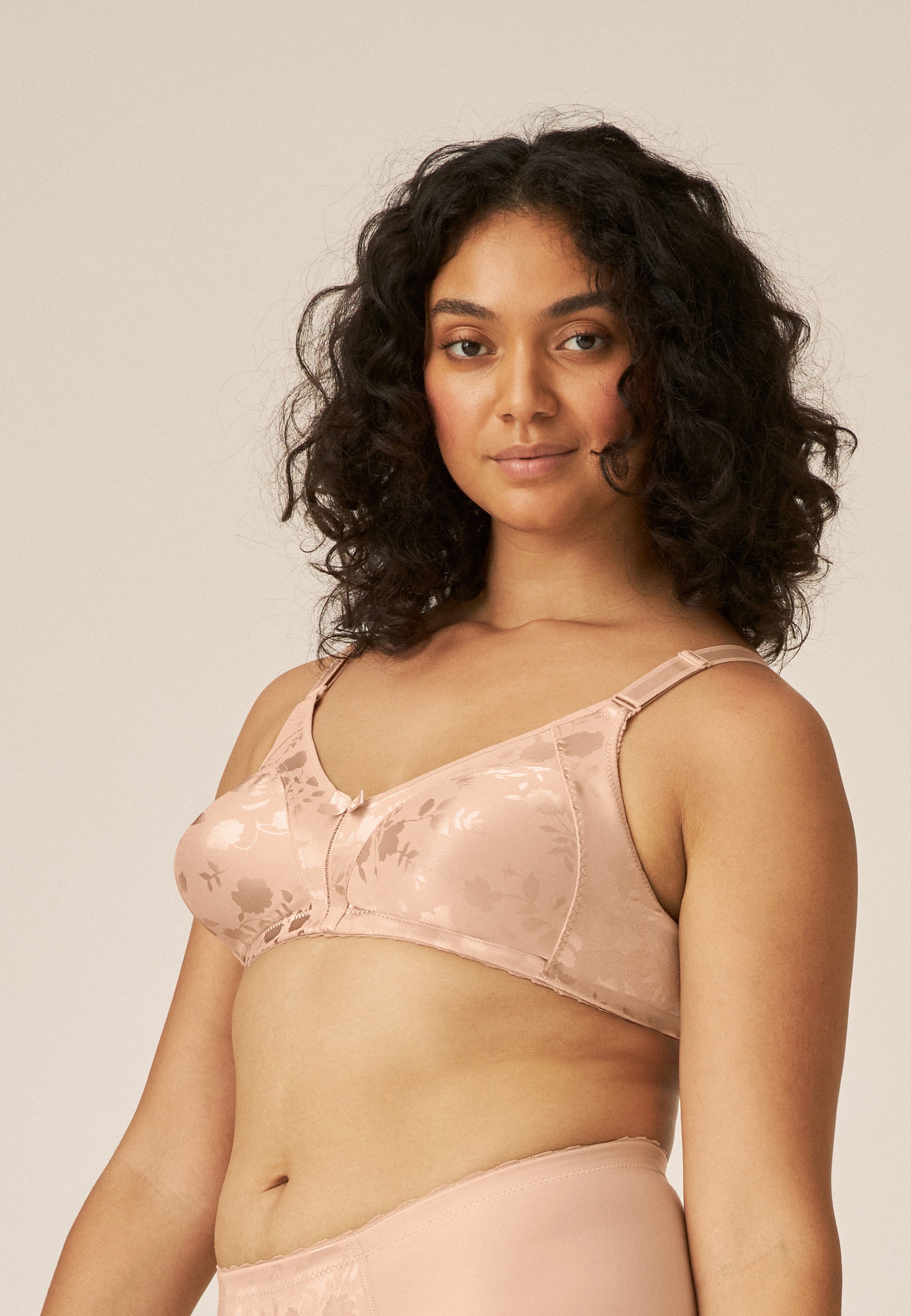 Thumbnail - Naturana Minimizer-BH "Minimizer" 1 Shaping-Effekt, breite Träger, feminin, bügellos, Satin, Blumenmuster