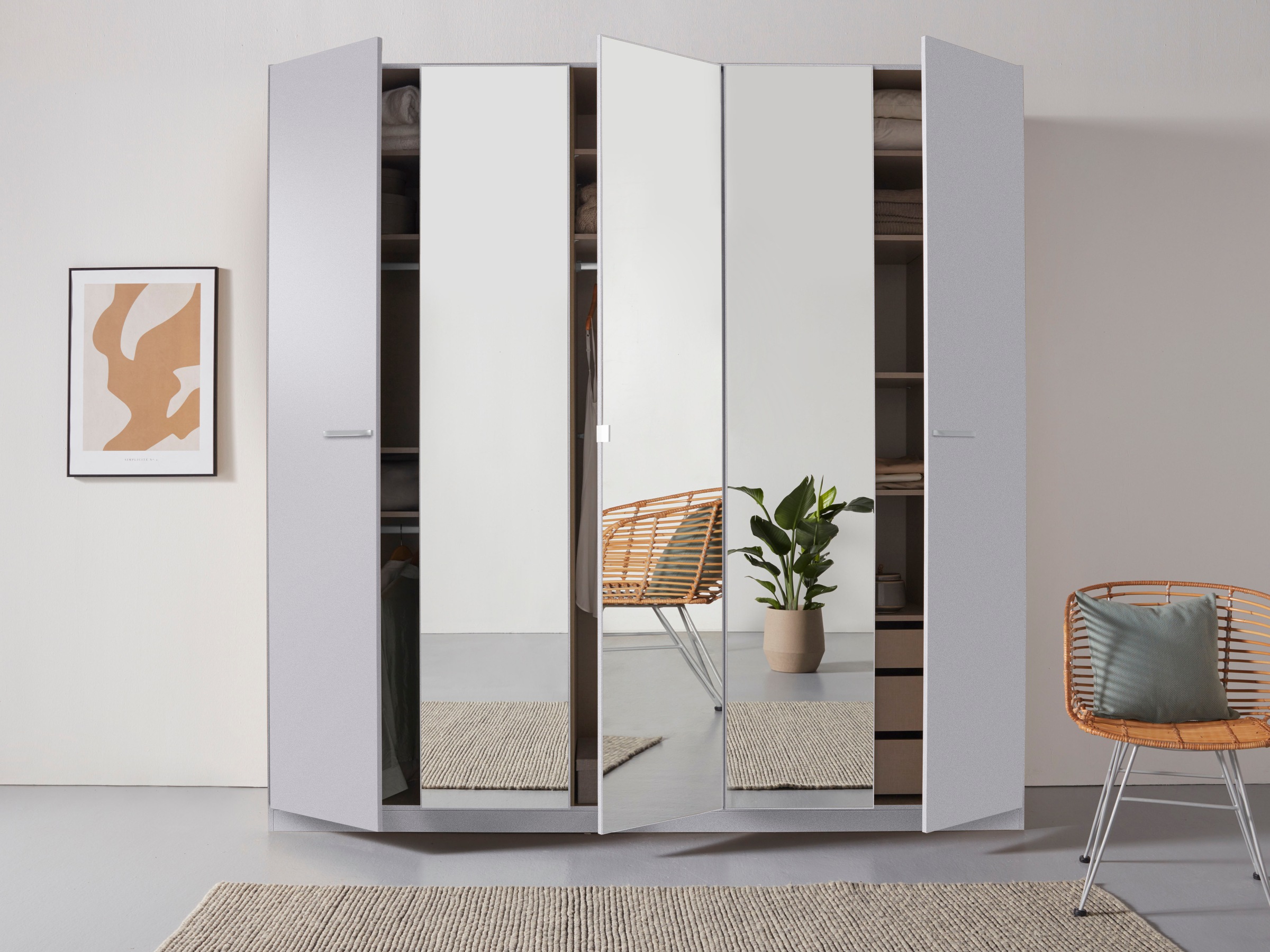 rauch Drehtürenschrank »Kleiderschrank Schrank Garderobe TOPSELLER OTELI inkl. Inneneinteilung«, (erhältlich in Breiten 91-360 cm, ab Breite 136cm inkl. Innenschubladen), mit zusätzlichen Einlegeböden, optional mit Spiegel MADE IN GERMANY