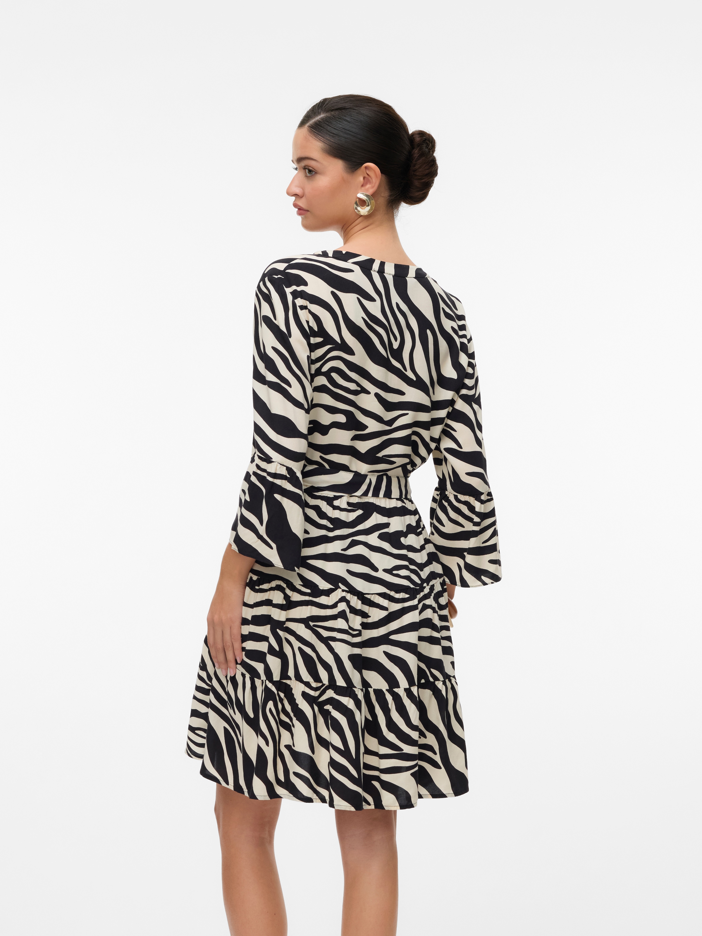Vero Moda Tunikakleid »VMMELBA 3/4 SHORT BELT DRESS WVN GA NOOS«, mit Volant und Taillen-Bindegürtel