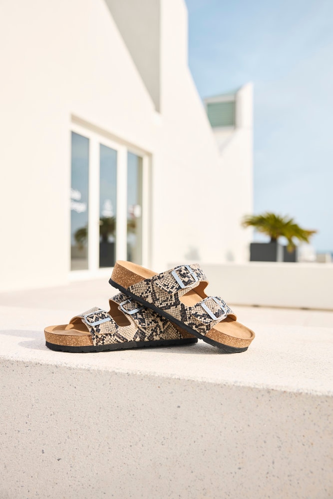 Rieker Pantolette  Sommerschuh, Strandschuh, Hausschuh mit verstellbaren Schnallen