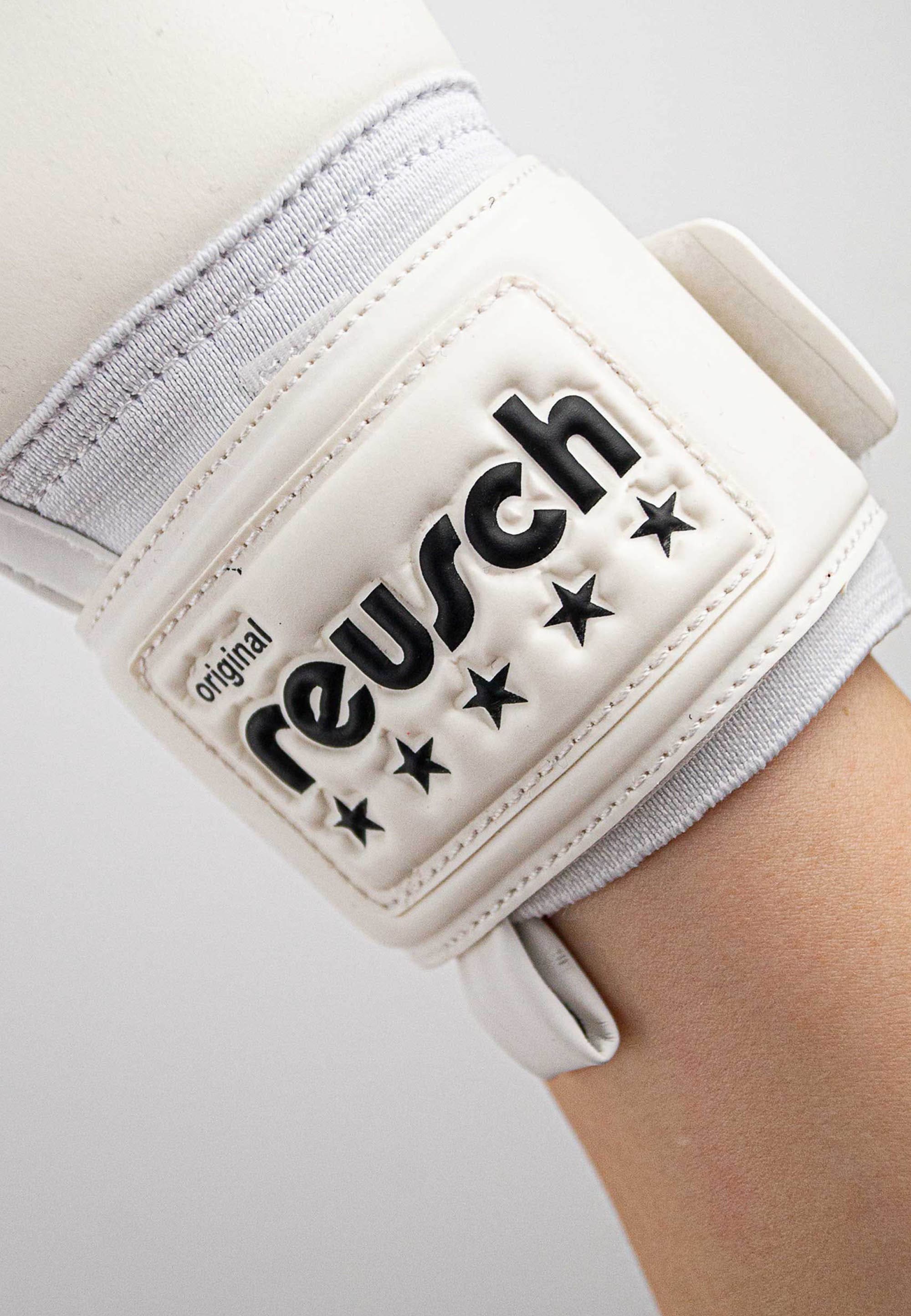Reusch Torwarthandschuhe »Legacy Arrow Silver«, mit praktischer Aufpralldämpfung