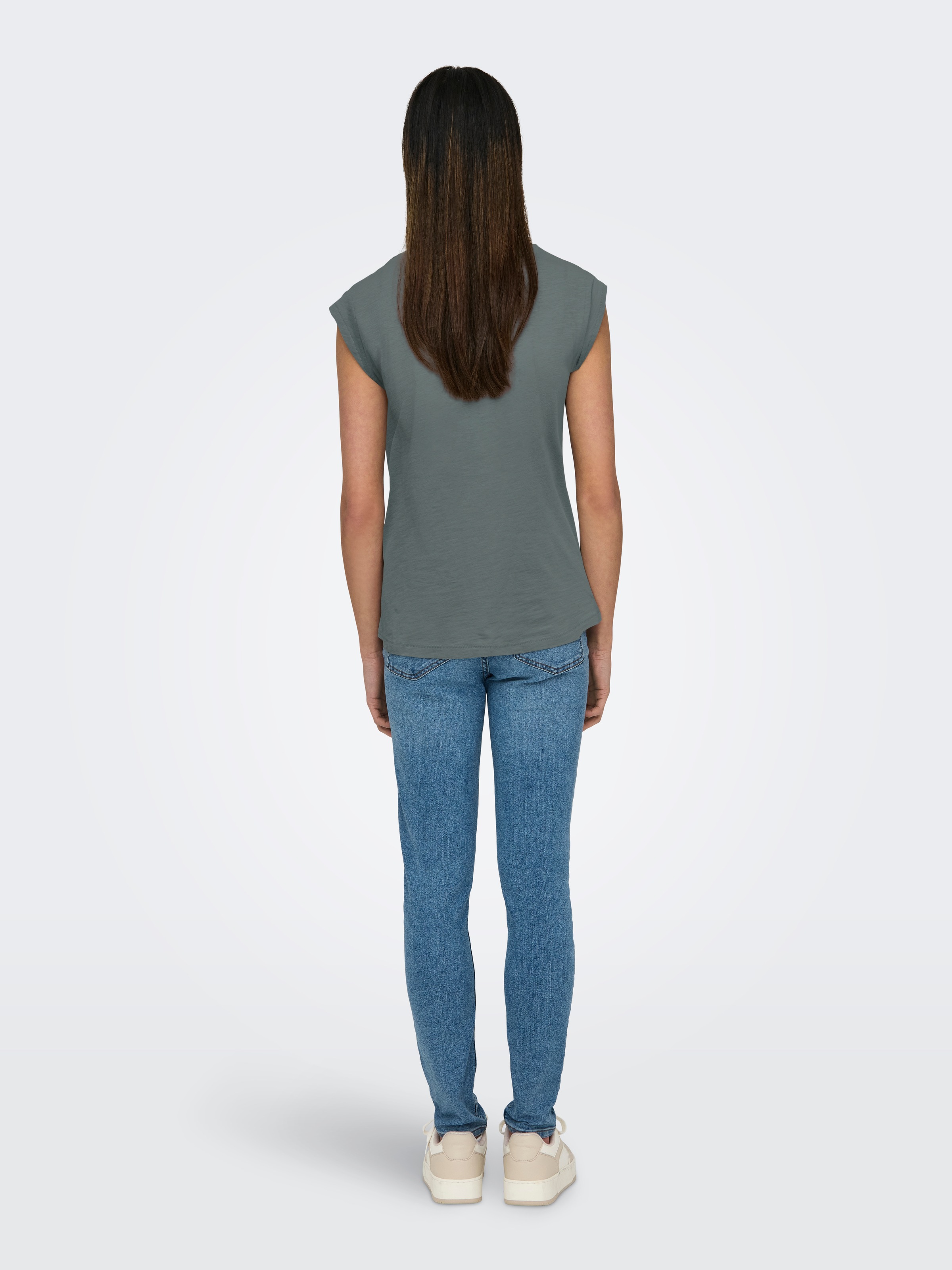 Kurzarmshirt ONLY "FEEL/FEATHERS TOP BOX CS JRS", Damen, Gr. XS, grün (balsam grün print:three feather), Jersey, Obermaterial: 100% Baumwolle, bedruckt, unifarben, figurumspielend hüftbedeckend, Rundhals, angeschnitten, Shirts 3