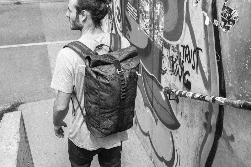 NITRO Freizeitrucksack »Scrambler«, Rucksack für Alltag, Arbeit & Reise mit Roll-Top, Cityrucksack
