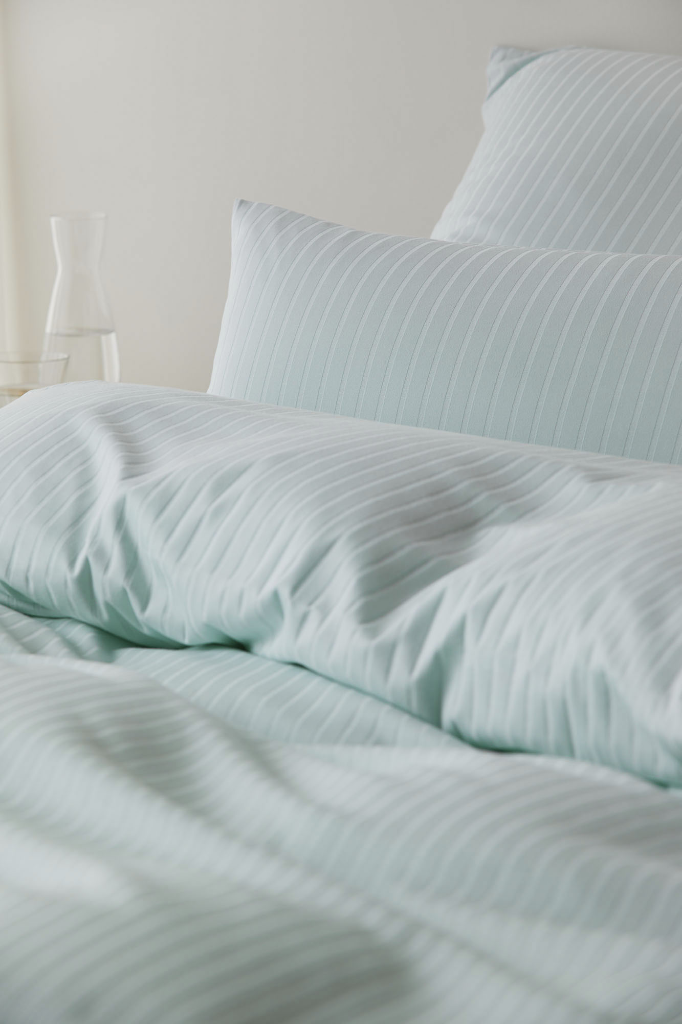 Thumbnail - Elegante Bettwäsche "Solid Stripe" 2 Stk. angenehmes Hautgefühl