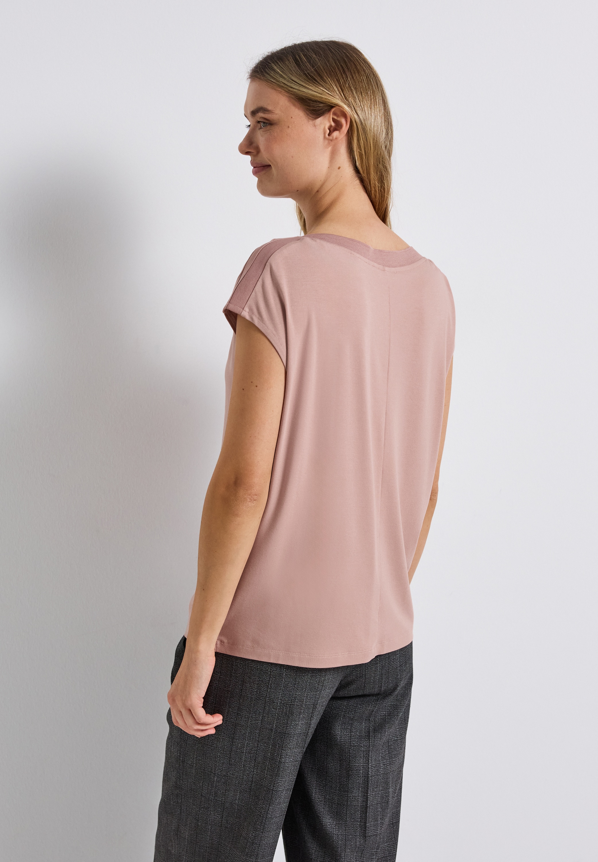 STREET ONE T-Shirt, aus strecthigem Viskosematerial