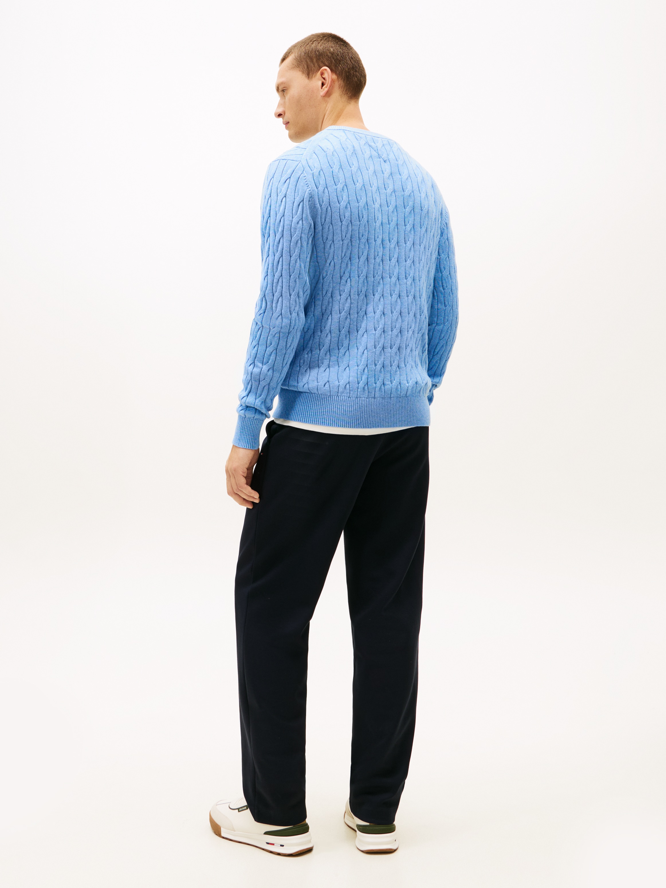 Tommy Hilfiger Strickpullover »CLASSIC CABLE CREW NECK mit Strukturstrick und Flaglabel«