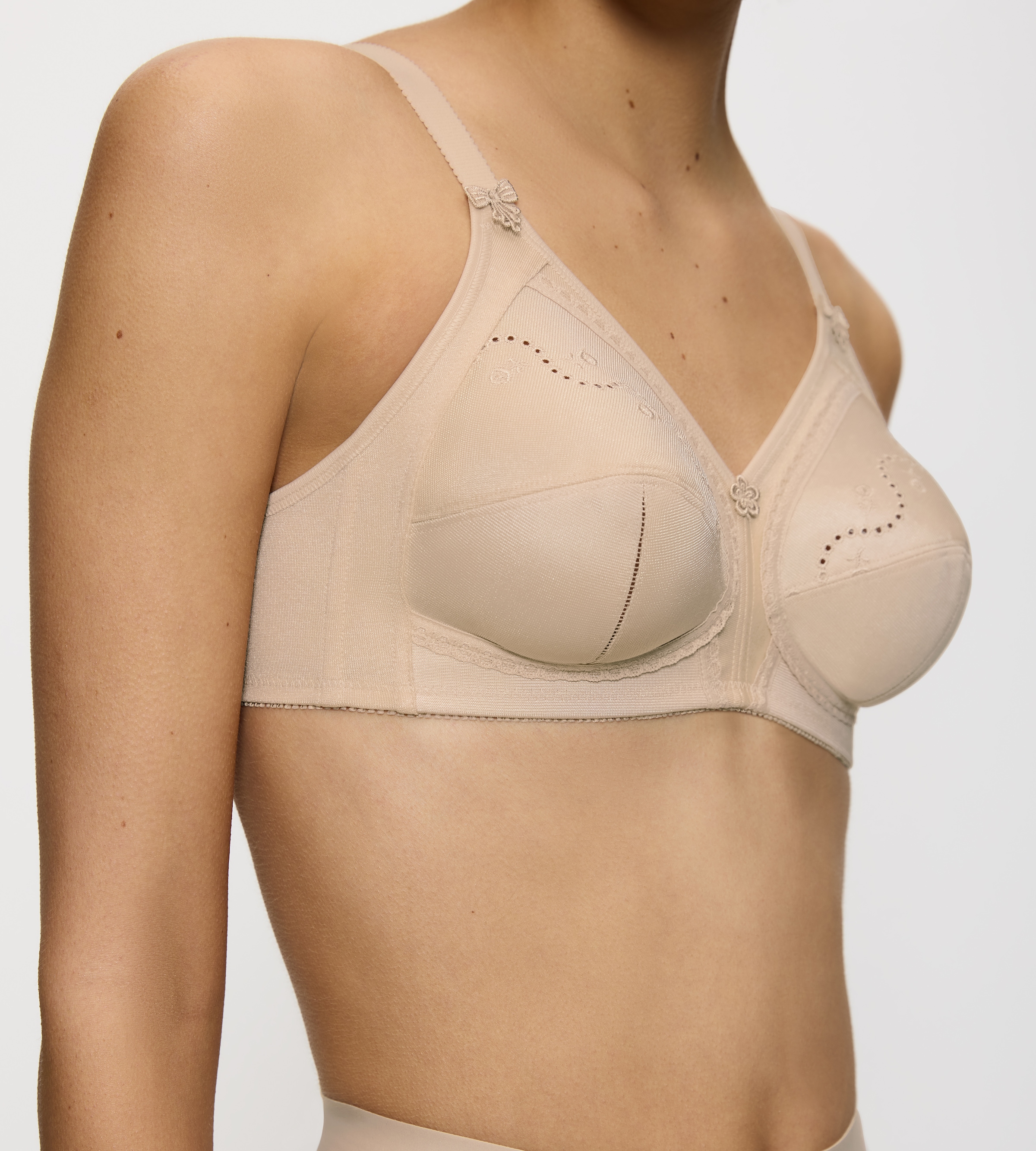 Triumph Bügelloser BH »Doreen + Cotton 01 N« mit zarter Lochstickerei