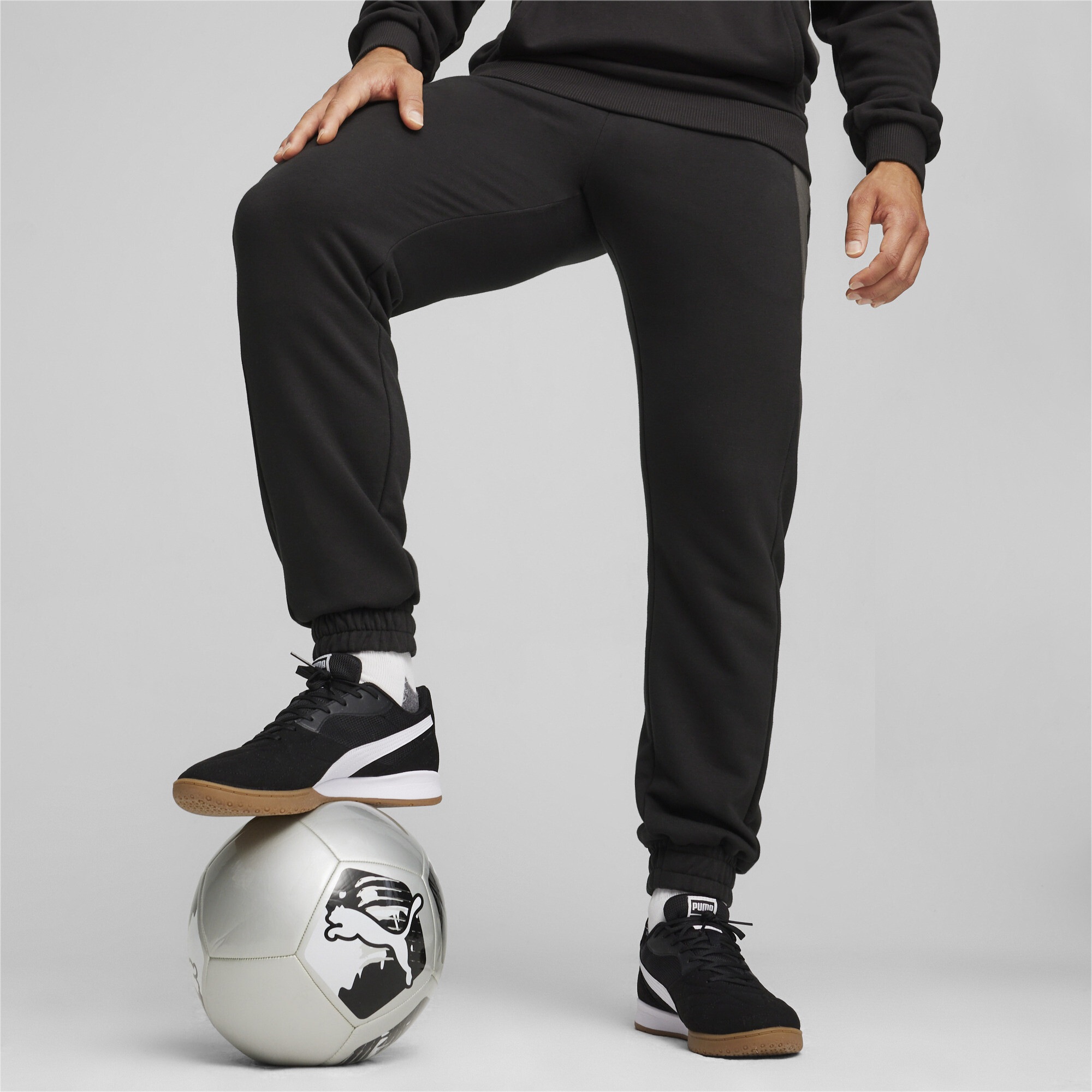 PUMA Sporthose »KING Top Fußball-Jogginghose Herren«