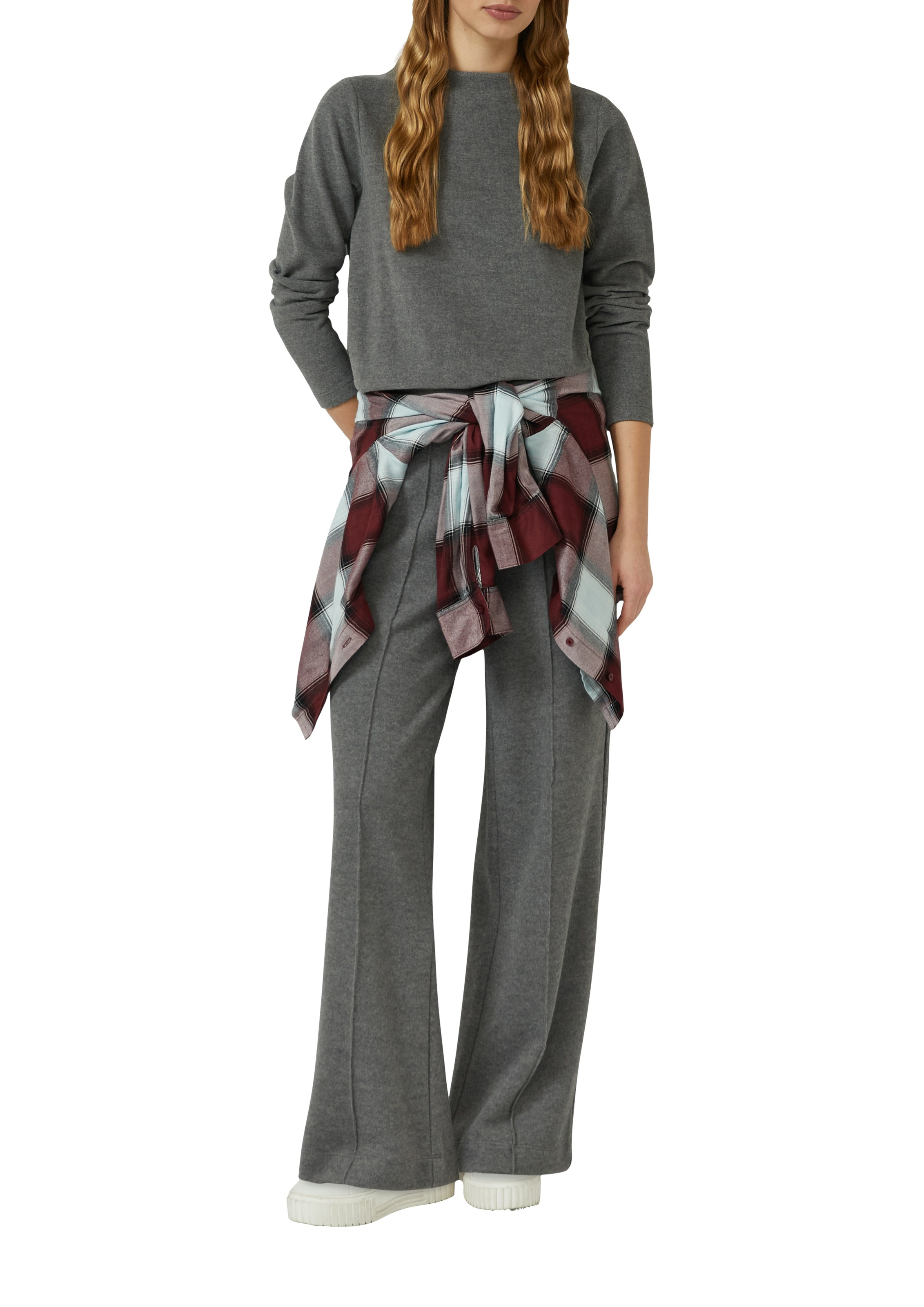 s.Oliver Sweathose mit dekorativer Biesennaht vorne günstig online kaufen