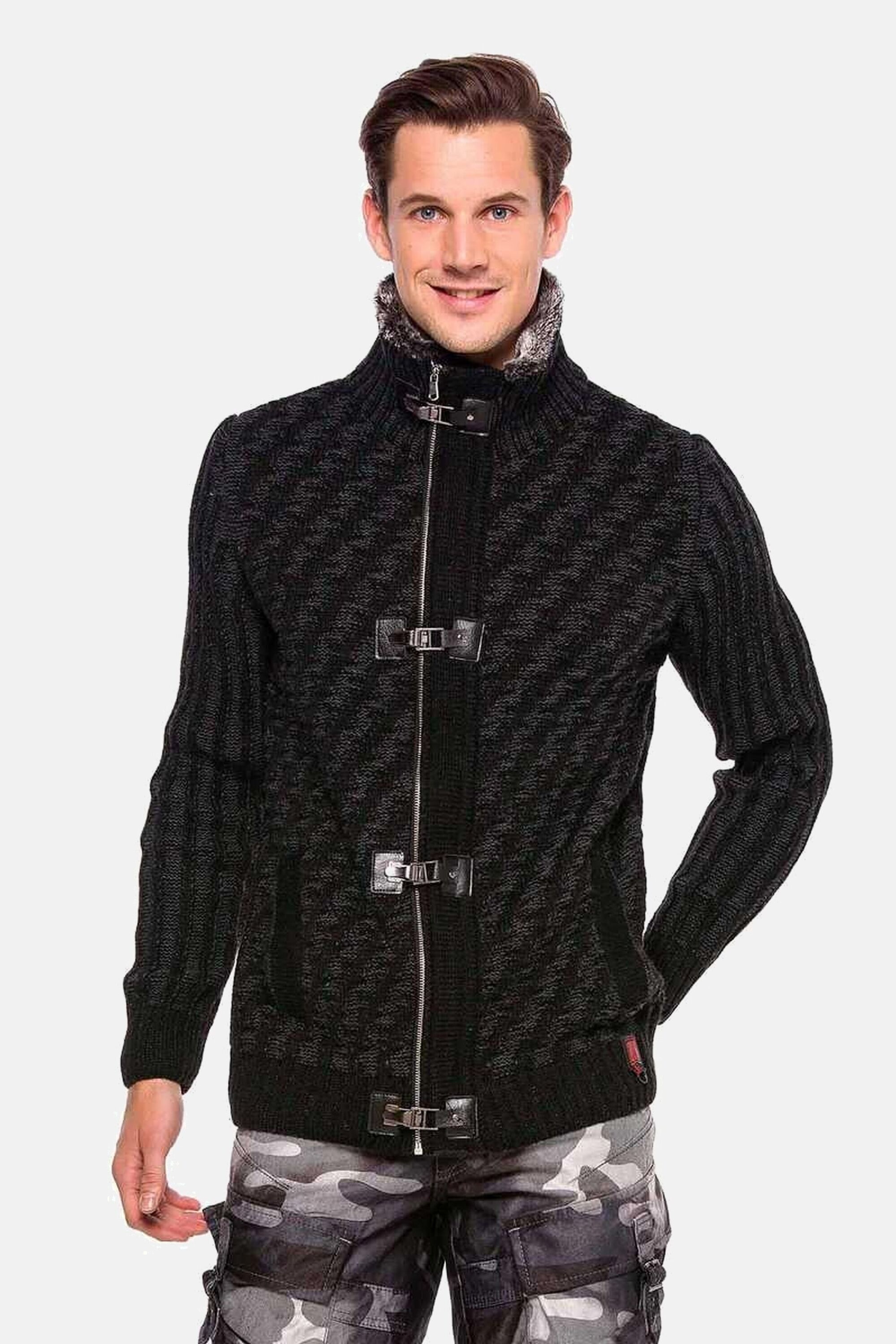 Cipo & Baxx Strickpullover "Pullover", (1 tlg.), mit Verschlussschnalle, CP günstig online kaufen