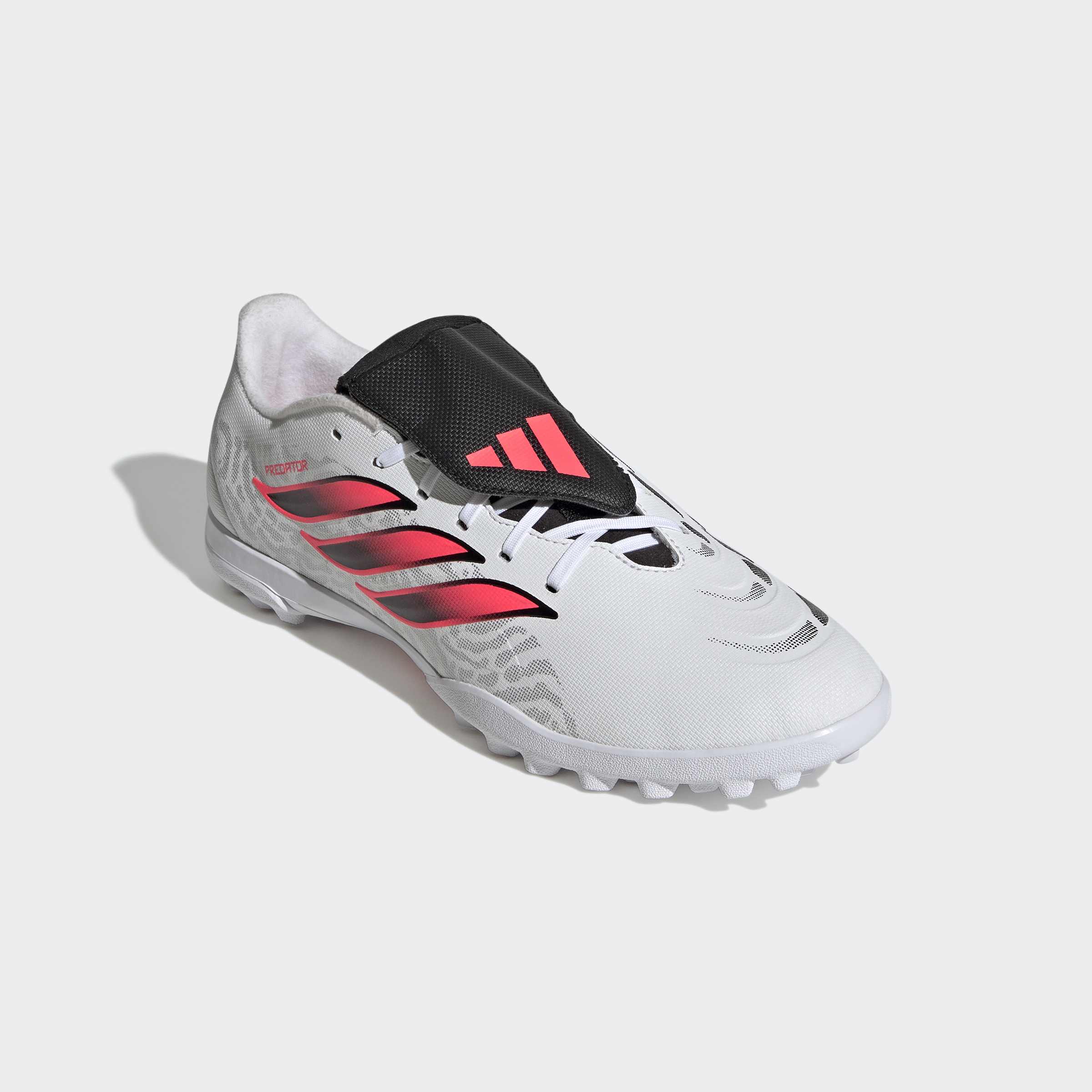 adidas Performance Fußballschuh "PREDATOR CLUB, HYBRIDRASEN, UMSCHLAGBARE ZUNGE" für synthetische Hartplätze