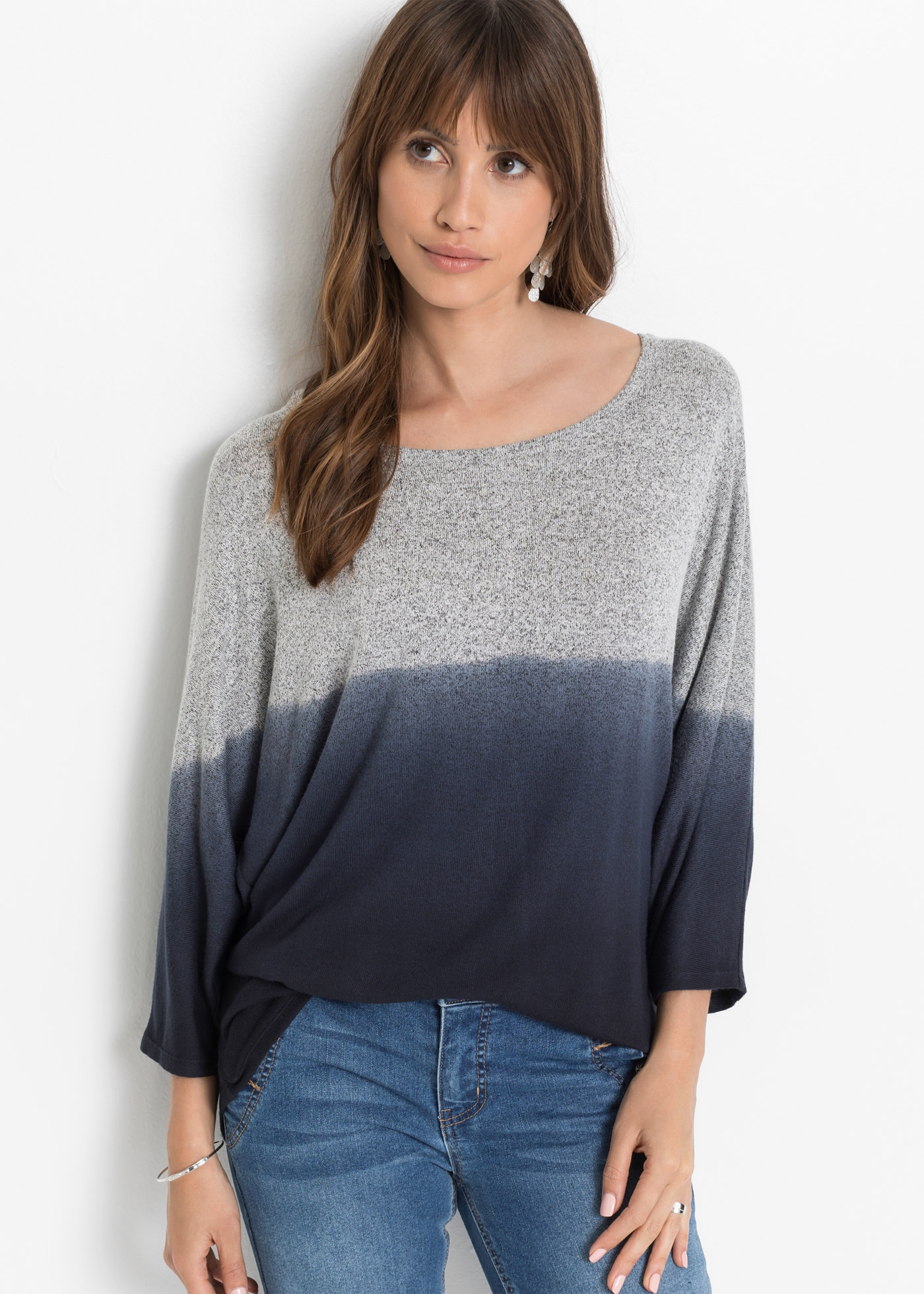 bonprix Oversize-Shirt Oversize-Passform, 3/4-Fledermausärmel, mit Farbverlauf