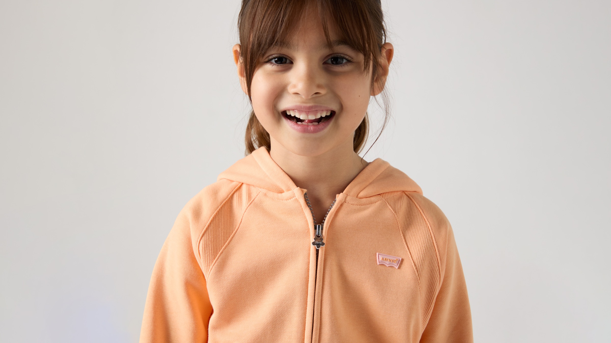 Levi's® Kids Kapuzensweatjacke »LVG MEET AND GREET ZIP UP HOOD« mit kleinem Badge, pflegeleichter Baumwollmix - for Girls