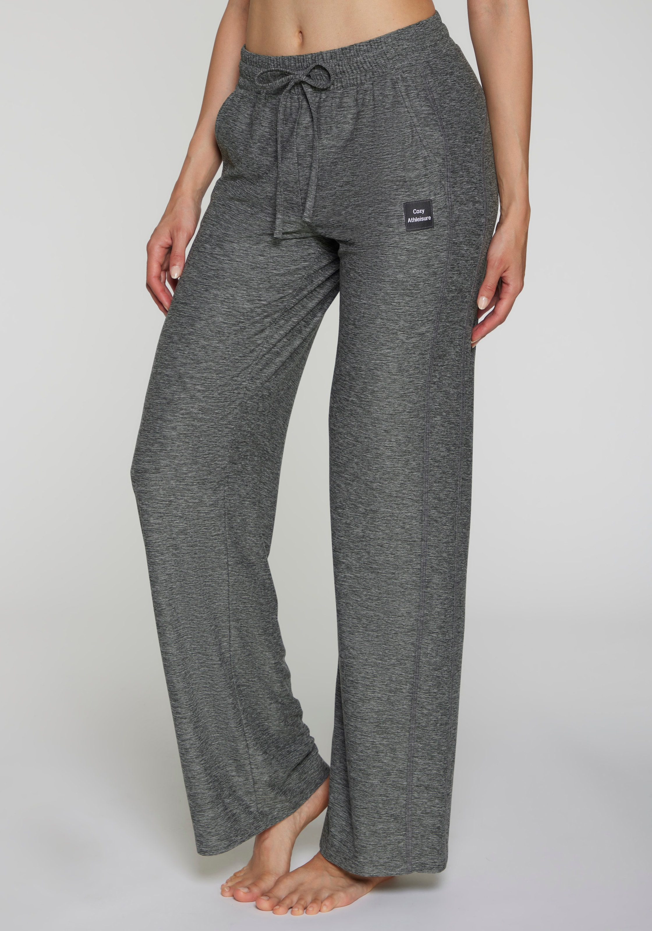 Vivance Active by Lascana Loungehose im lässigem Look mit weitem Bein. Loungwear - Serie