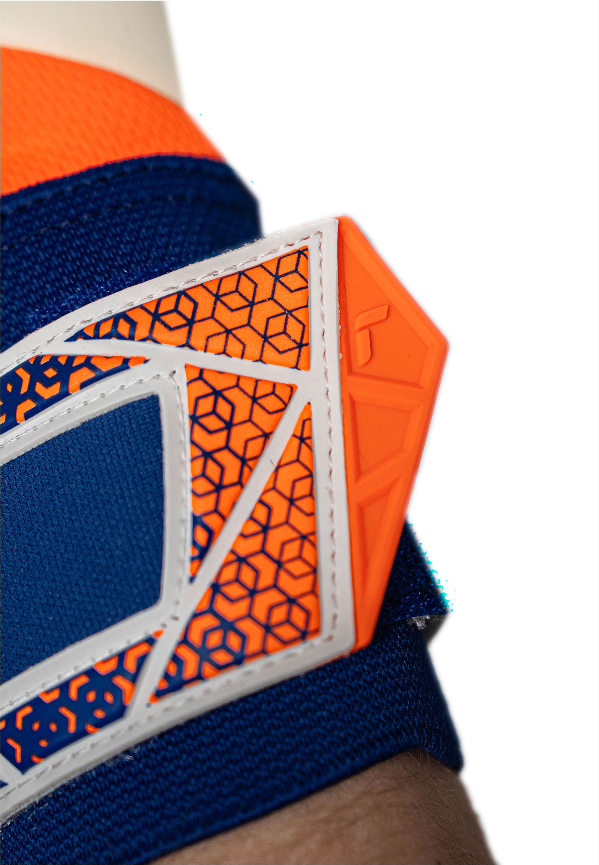 Reusch Torwarthandschuhe »Attrakt Gold X NC«, mit Negative Cut