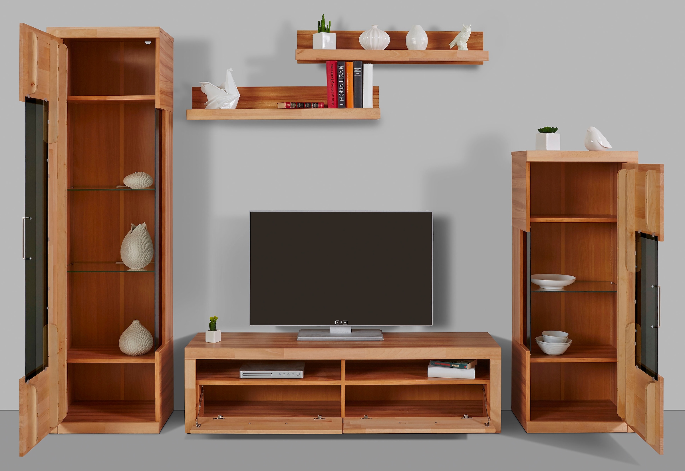 Home affaire Wohnwand »Ribe,Fronten Massivholz,Korpus Holzwekstoff,viel Stauraum«, (Set, 5 St.), Glaseinsatz aus gehärtetem Glas,Böden teilweise versetzbar