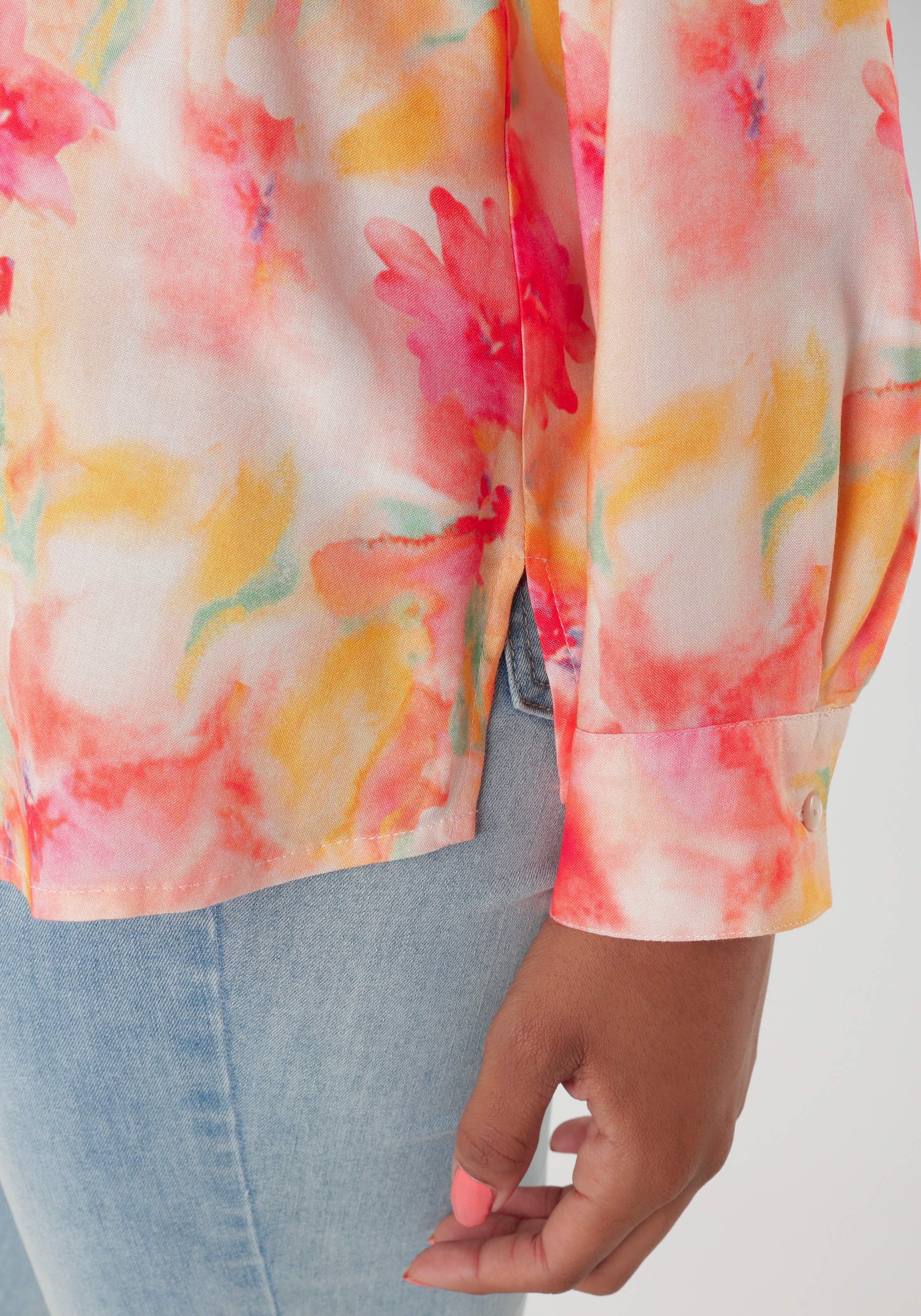 Thumbnail - Aniston SELECTED Hemdbluse, mit frischen und farbenfrohen Batikdruck