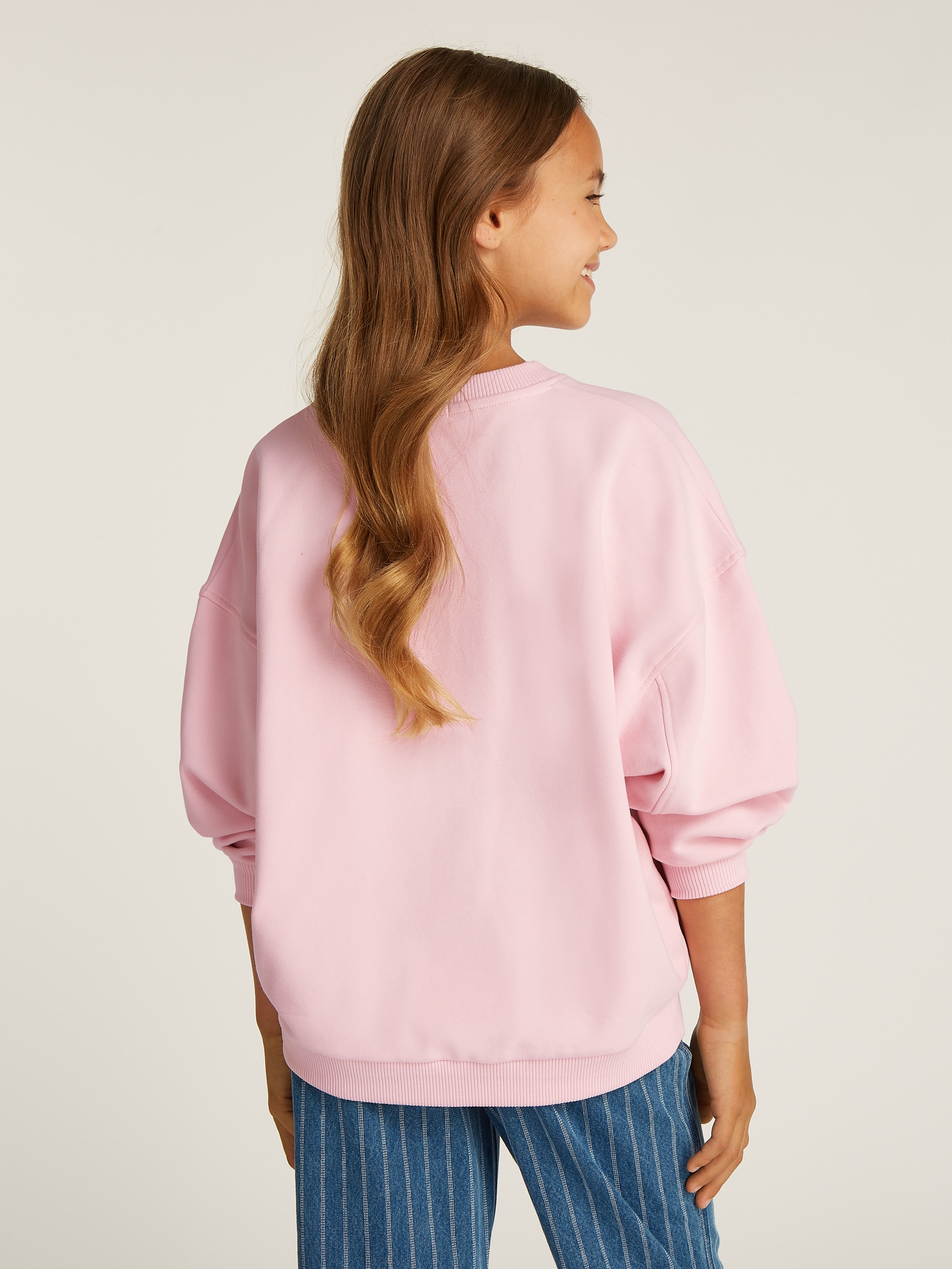 Calvin Klein Jeans Sweatshirt »HANDW LOGO EMBR CN SWEATSHIRT«, für Kinder bis 16 Jahre mit Logostickerei