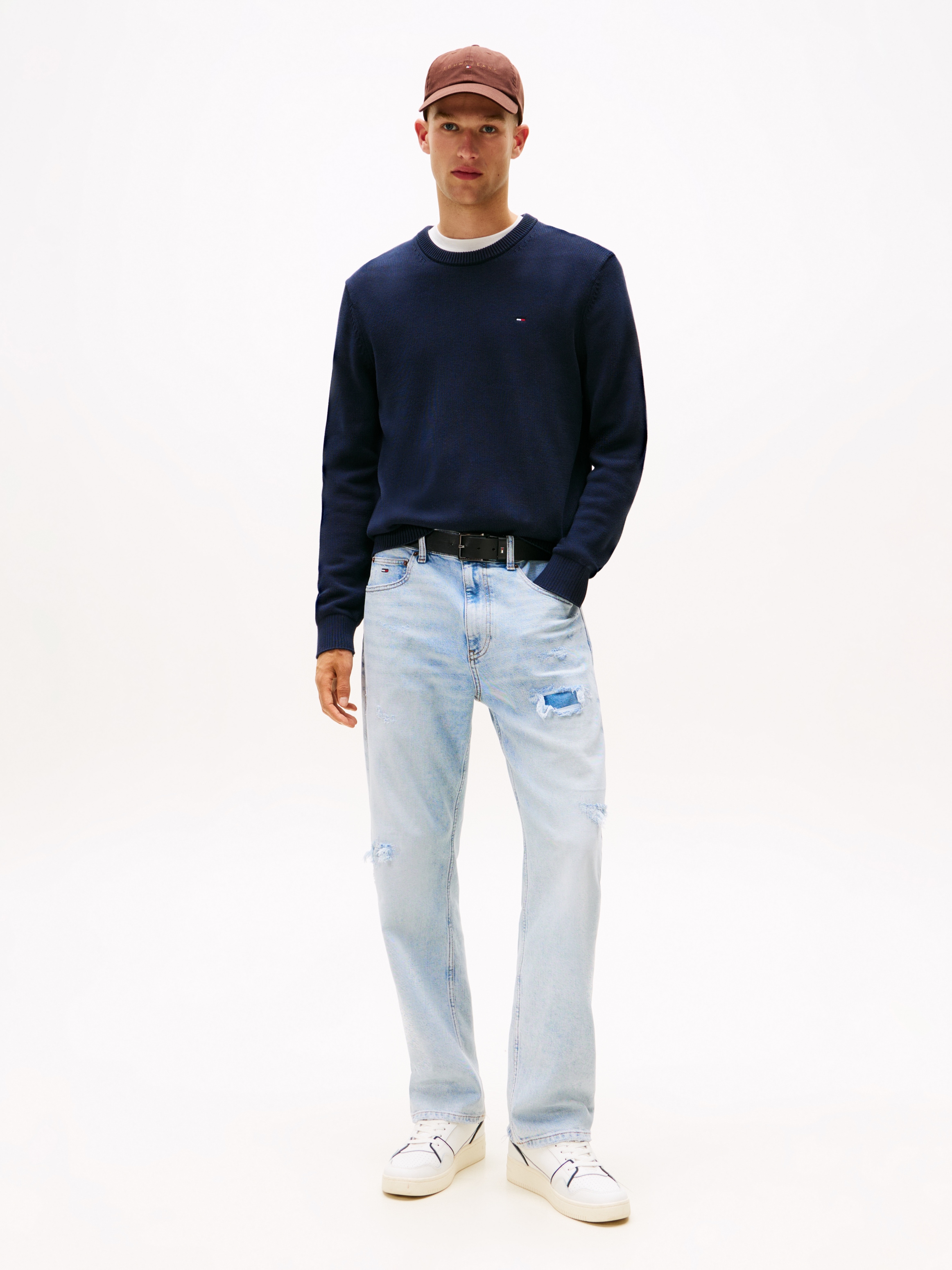 Tommy Jeans Rundhalspullover, Slim fit mit Rundhalsausschnitt