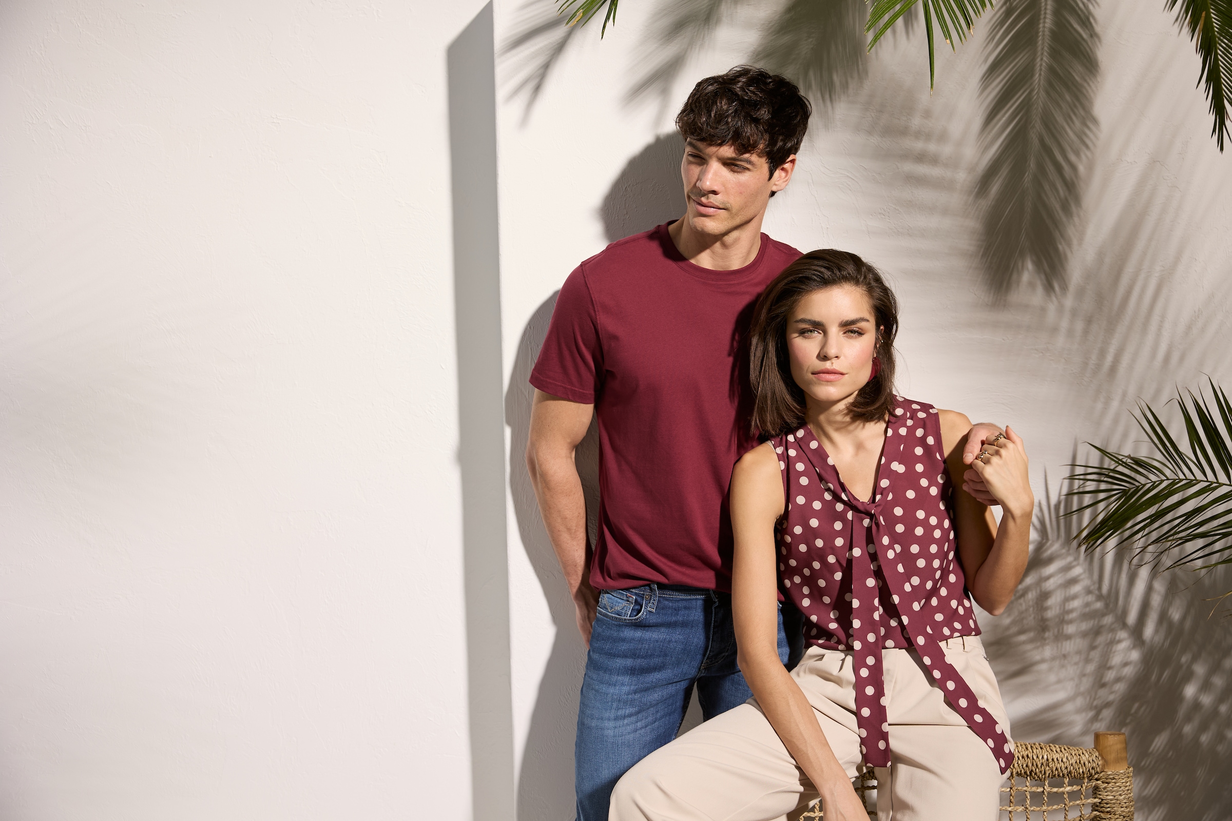 Laura Scott Blusentop figurnah, ohne Ärmel, aus Jersey- und Crêpe-Qualität, gemustert