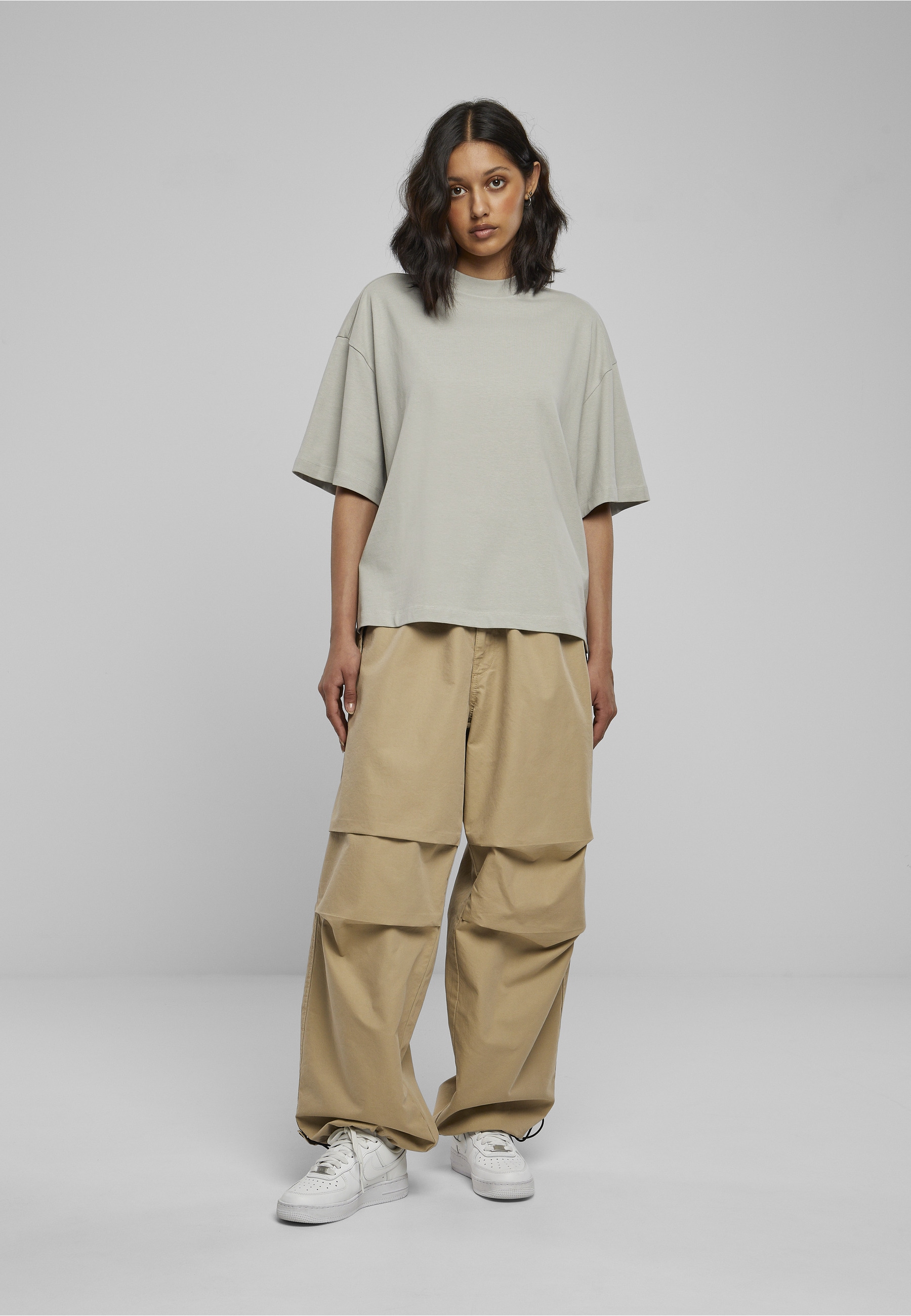 URBAN CLASSICS Kurzarmshirt »Urban Classics Damen Ladies Organic Heavy Slit Tee« 1