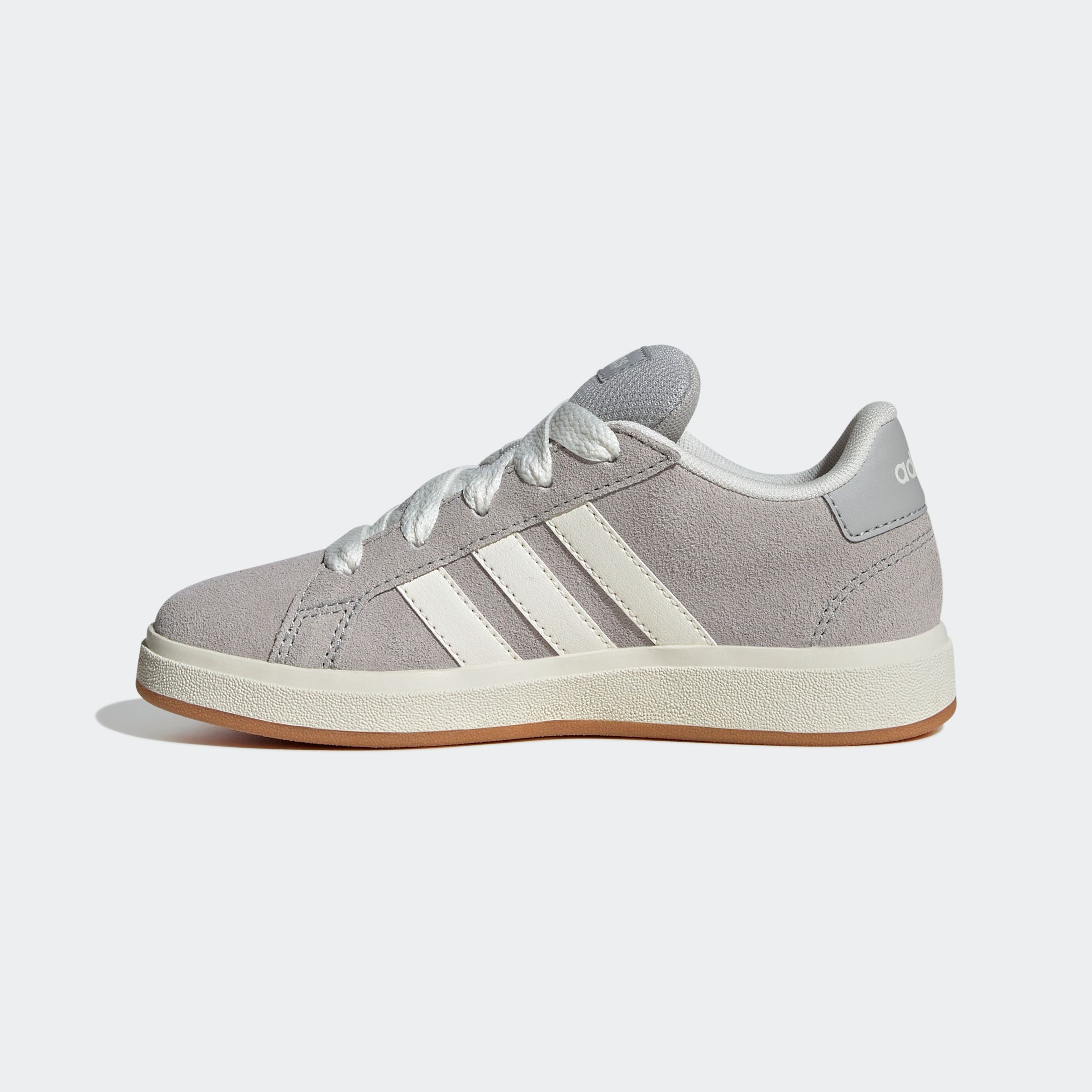 adidas Sportswear Sneaker »GRAND COURT 00S KIDS«, Design auf den Spuren des adidas Superstar