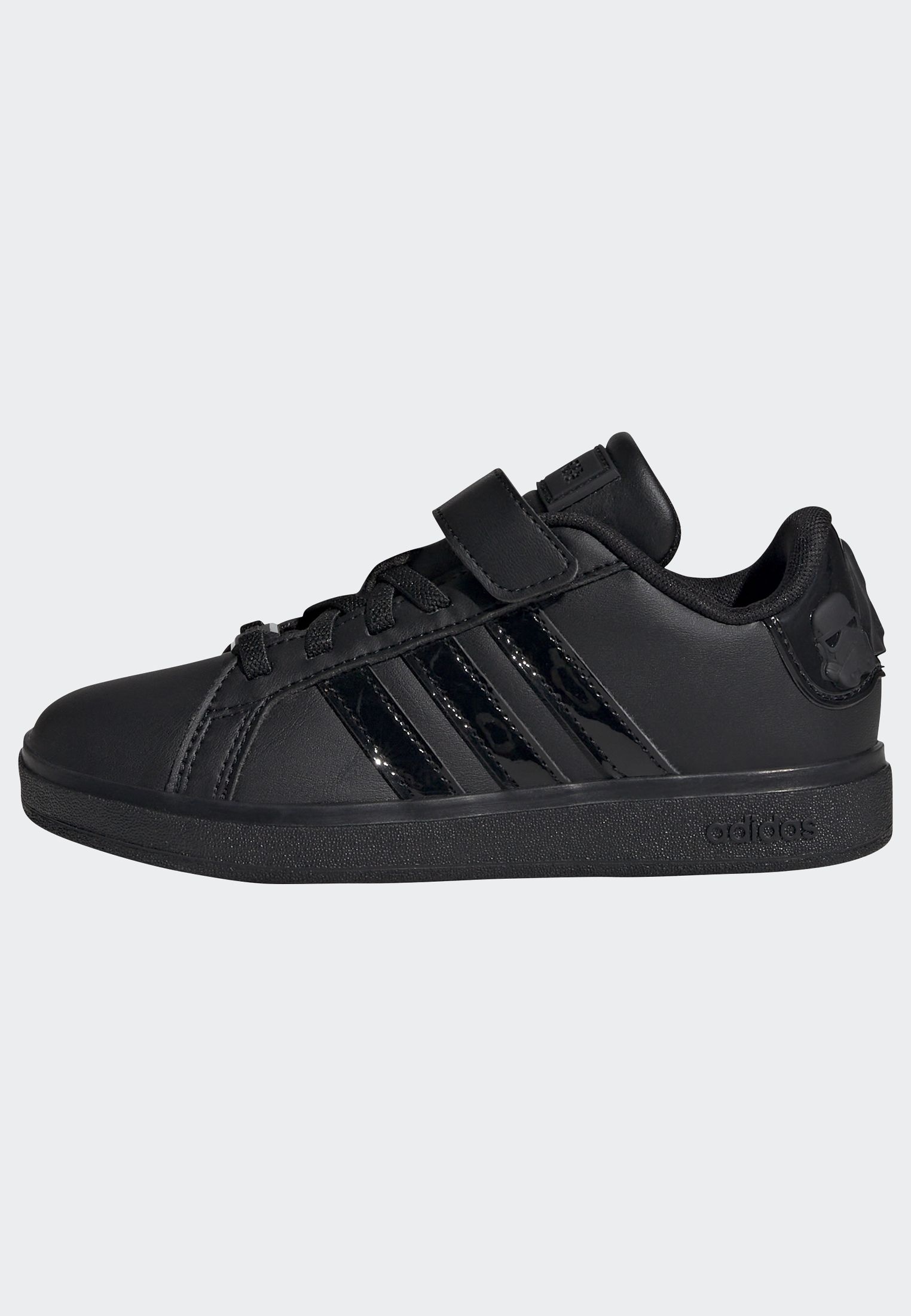 adidas Sportswear Sneaker »ADIDAS STAR WARS GRAND COURT 2.0 KIDS SCHUH«, Design auf den Spuren des adidas Superstar