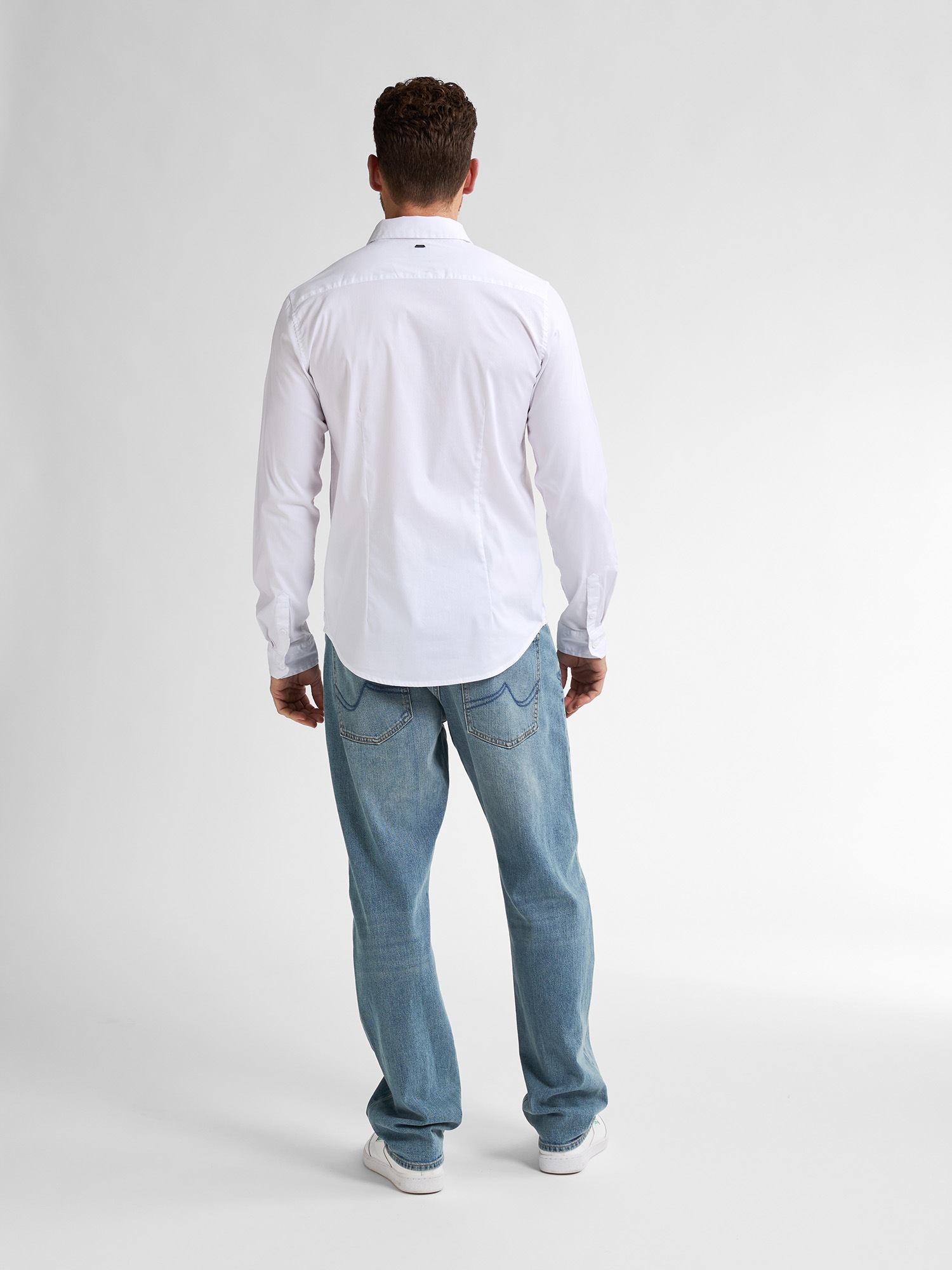Petrol Industries Langarmshirt, mit Button-Down Kragen