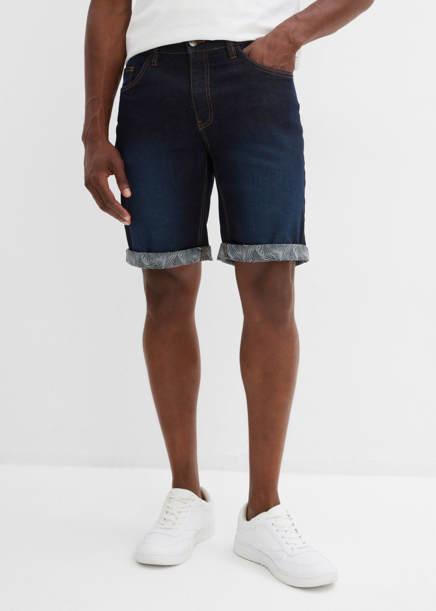 bonprix aus Baumwolle und Elasthan, mit Stretch-Material, reguläre Passform